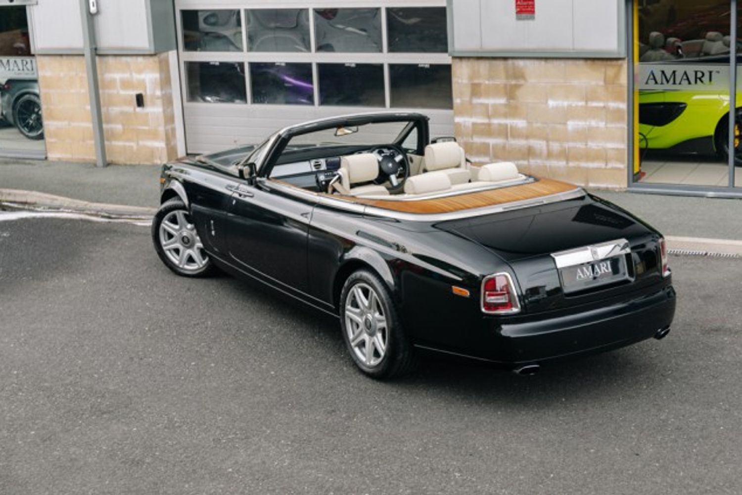 ROLLS-ROYCE PHANTOM CONVERTIBLE 6.7 PHANTOM DROPHEAD COUPE 2DR AUTOMATIC