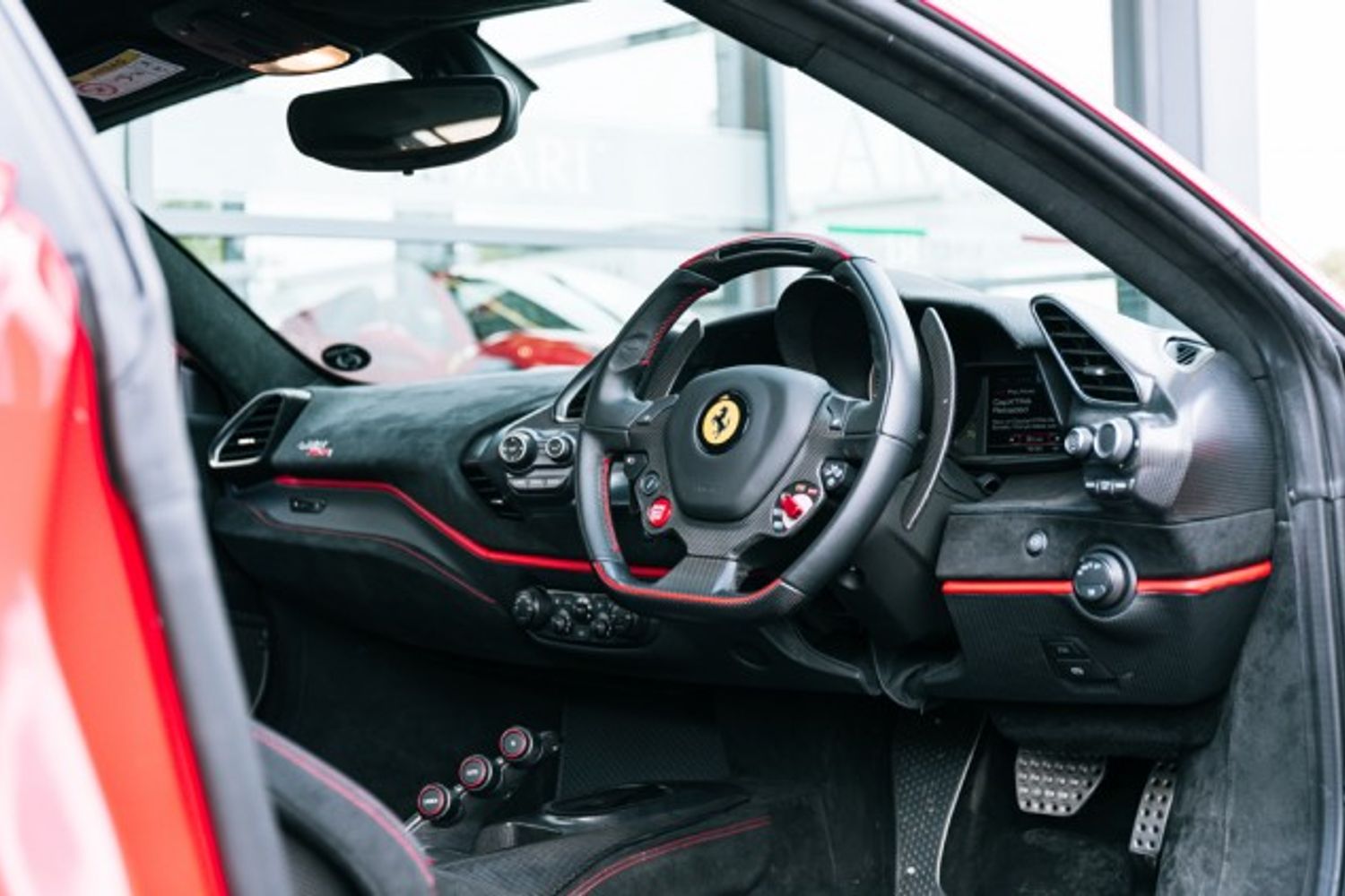 Ferrari 488 Pista Coupe 3.9 VS 2DR SEMI AUTOMATIC