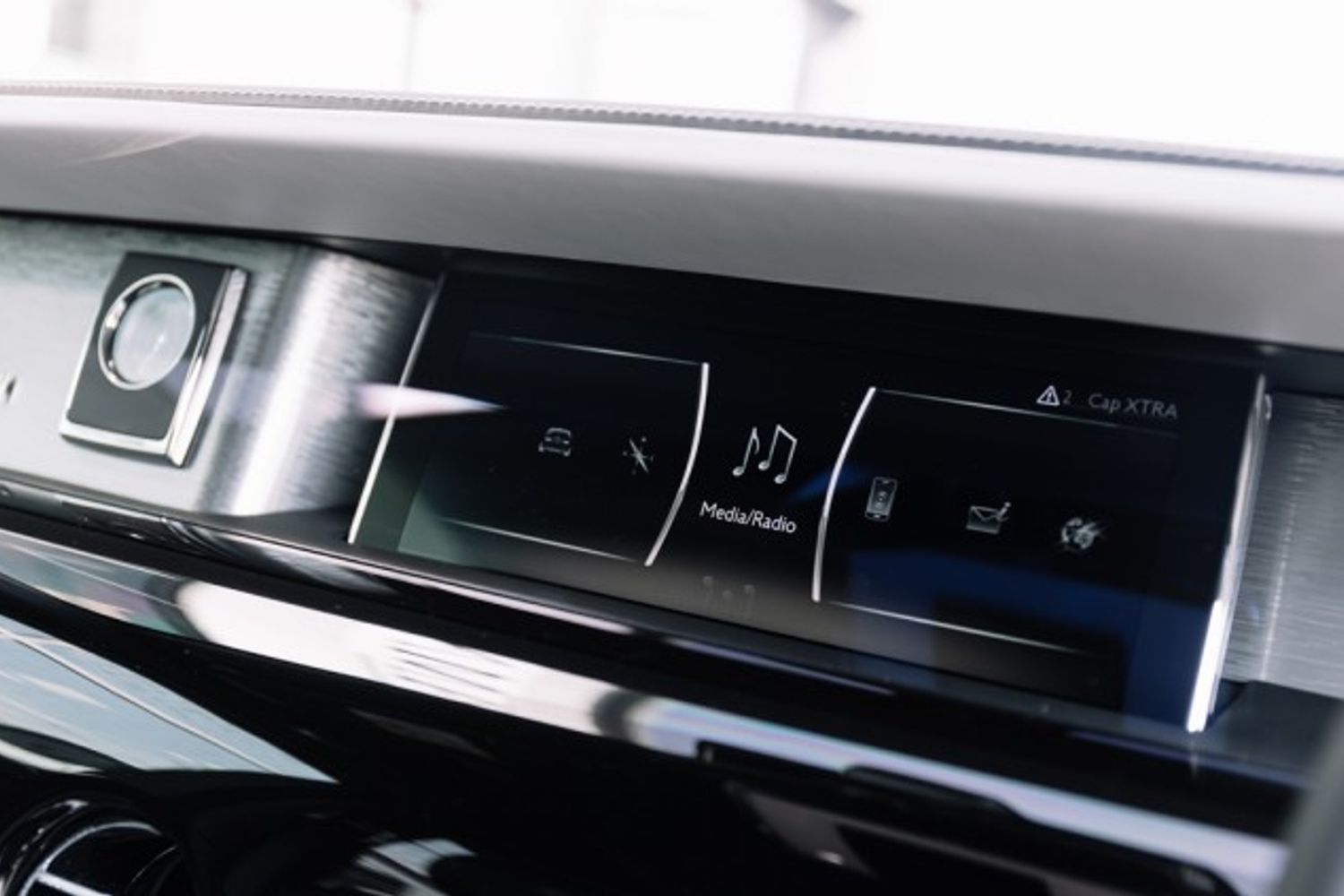 ROLLS-ROYCE PHANTOM COUPE 6.7 V12 SWB 2DR AUTOMATIC