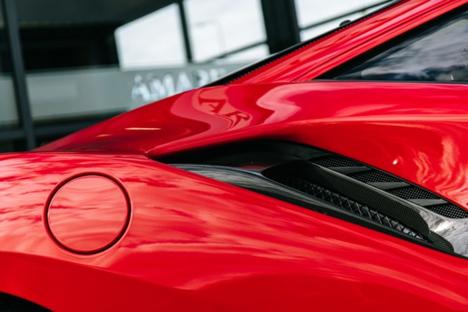 Ferrari 488 Pista Coupe 3.9 VS 2DR SEMI AUTOMATIC