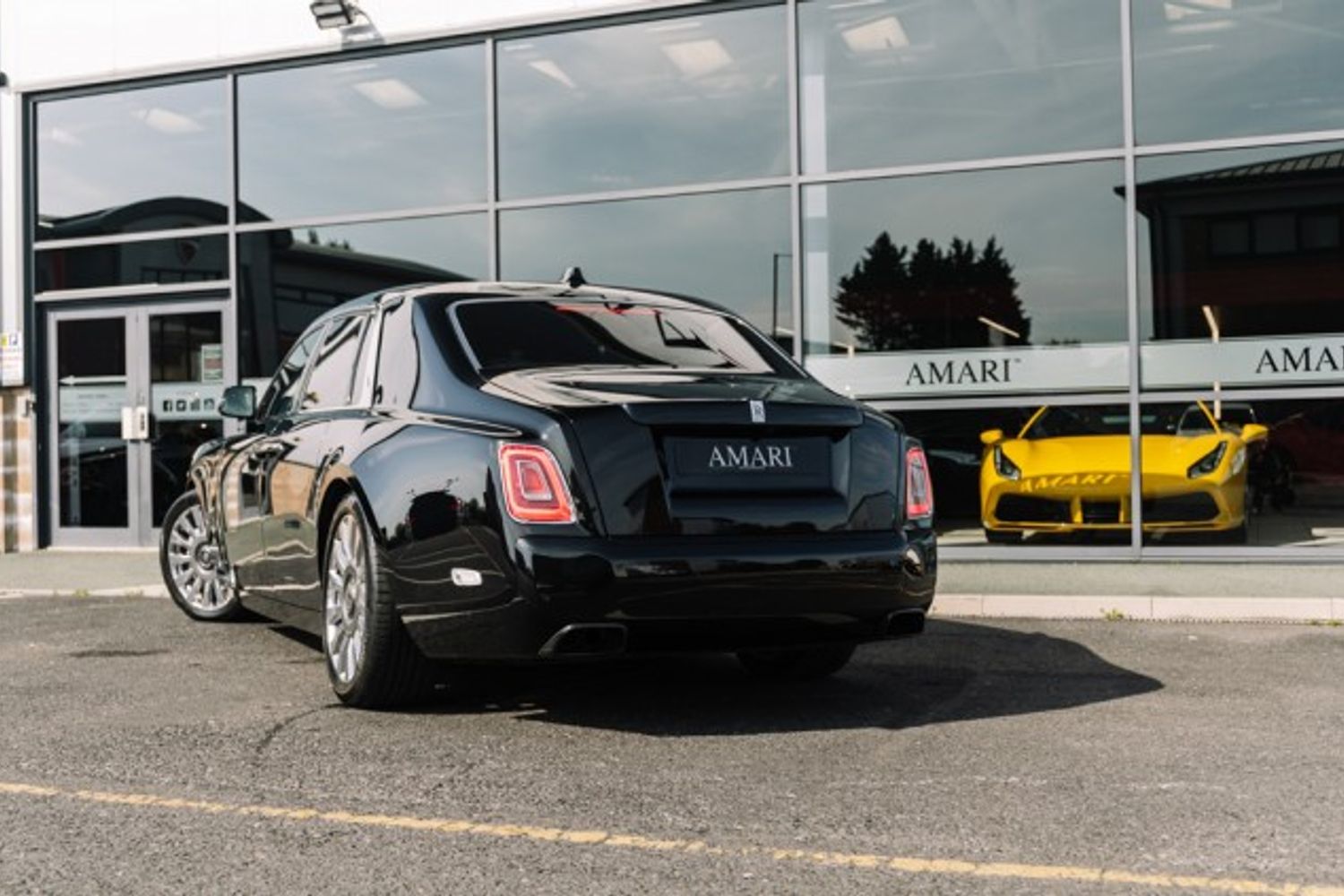 ROLLS-ROYCE PHANTOM COUPE 6.7 V12 SWB 2DR AUTOMATIC
