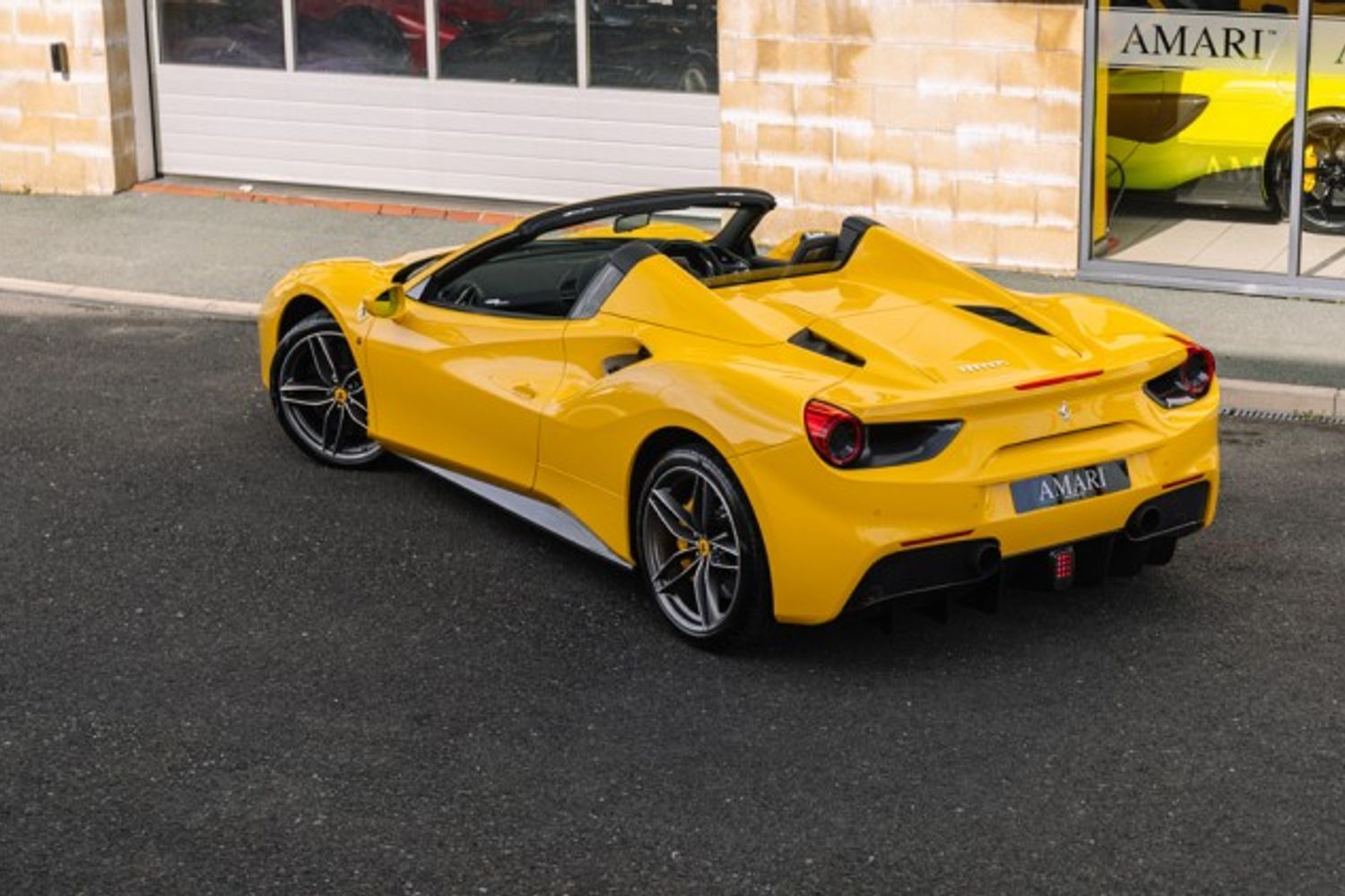 FERRARI 488 CONVERTIBLE 3.9 SPIDER 2DR SEMI AUTOMATIC