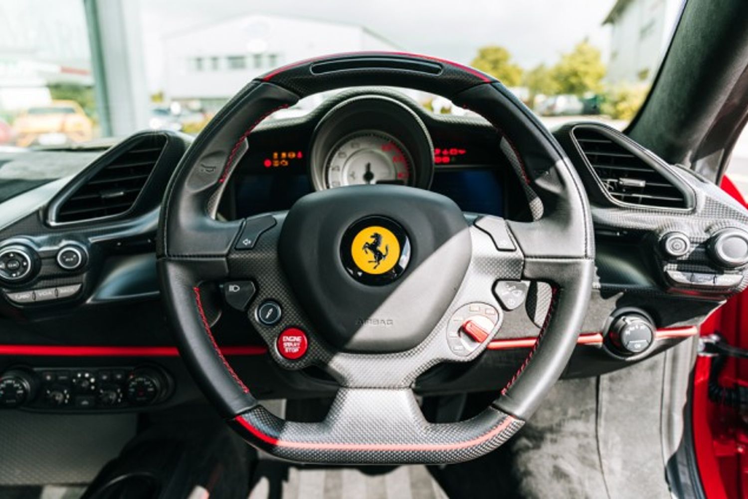 Ferrari 488 Pista Coupe 3.9 VS 2DR SEMI AUTOMATIC