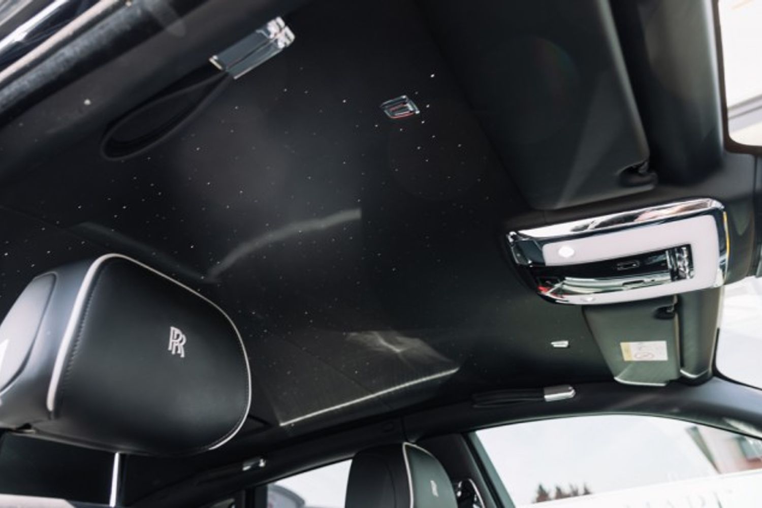 ROLLS-ROYCE PHANTOM COUPE 6.7 V12 SWB 2DR AUTOMATIC