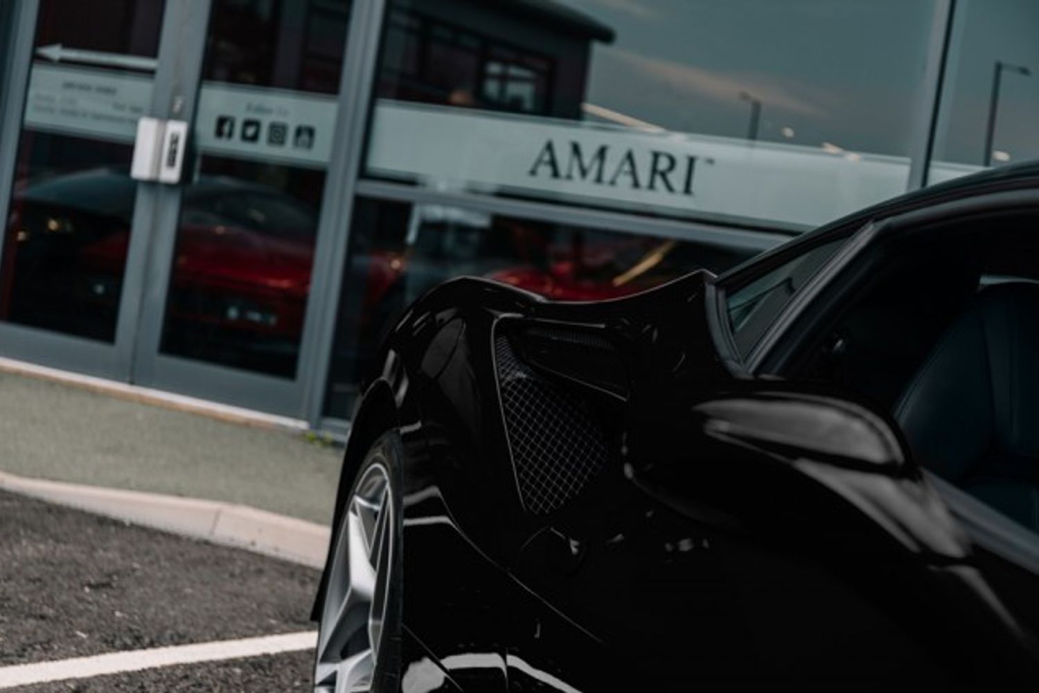 FERRARI F8 TRIBUTO COUPE 3.9 TRIBUTO 2DR SEMI AUTOMATIC