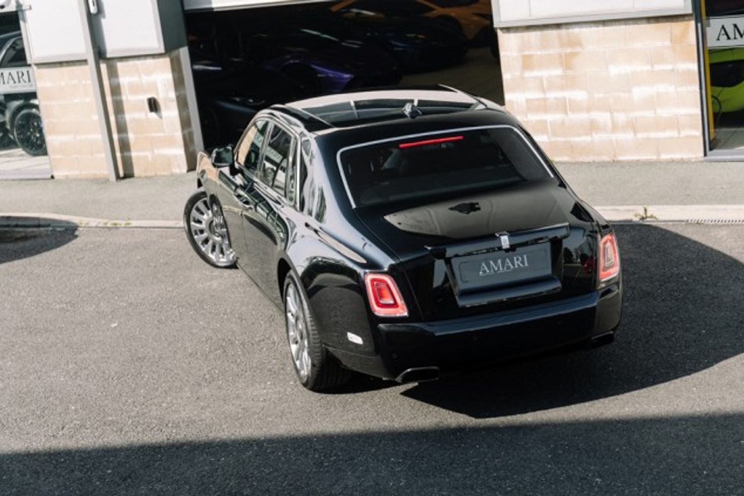 ROLLS-ROYCE PHANTOM COUPE 6.7 V12 SWB 2DR AUTOMATIC