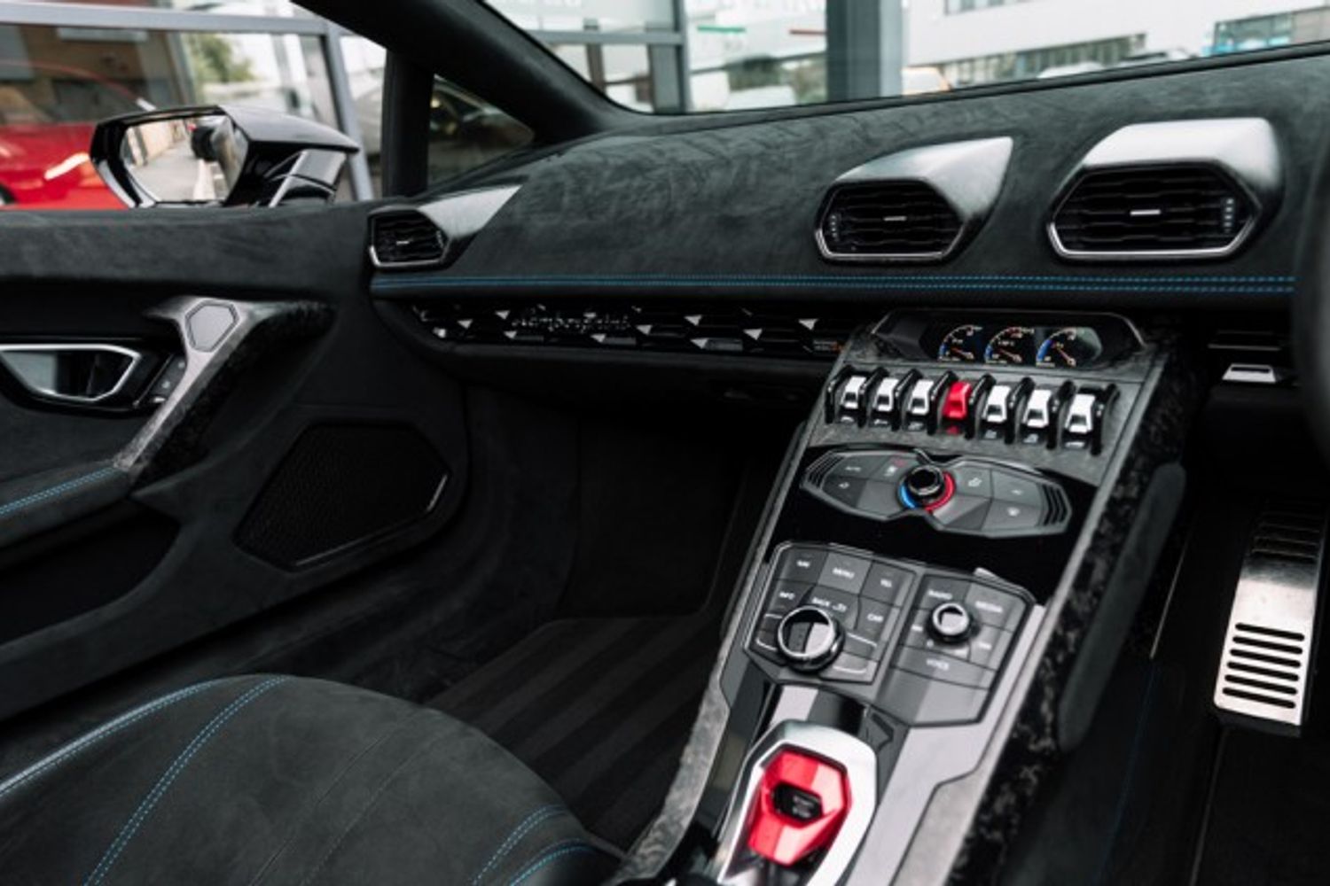 LAMBORGHINI HURACAN LP 640-4 PERFORMANTE COUPE 5.2 LP 640-4 PERFORMANTE 2DR SEMI AUTOMATIC