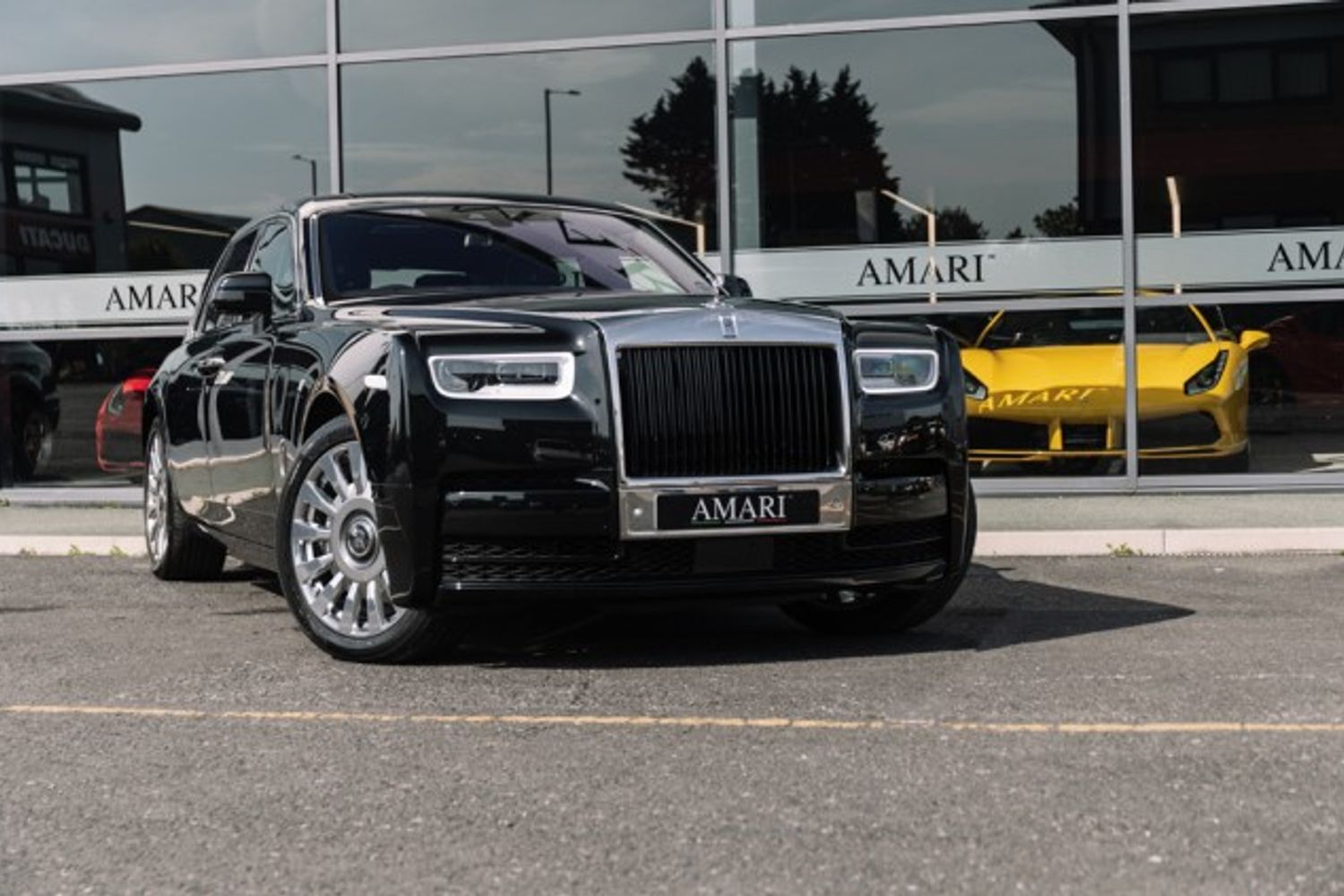 ROLLS-ROYCE PHANTOM COUPE 6.7 V12 SWB 2DR AUTOMATIC
