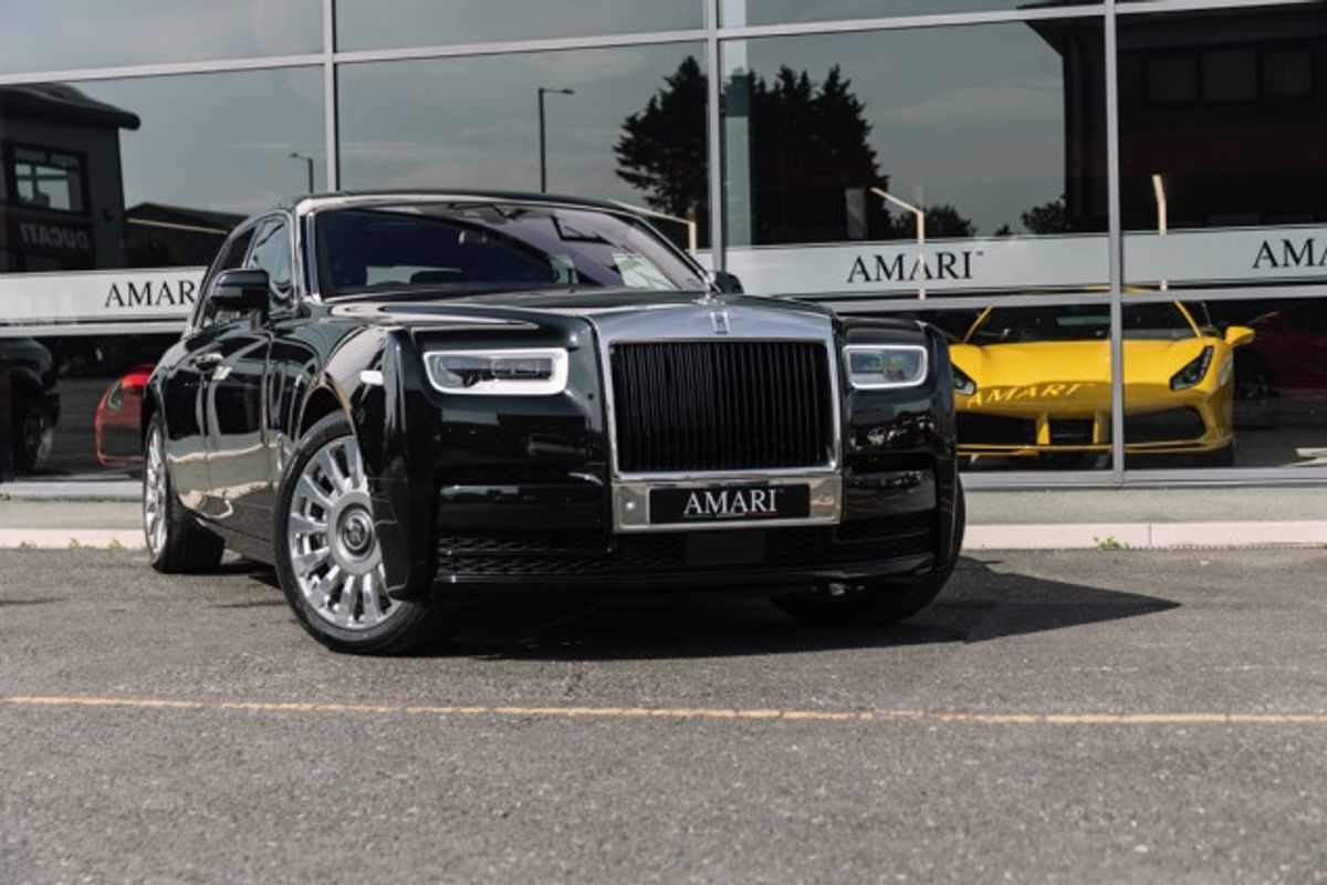 ROLLS-ROYCE PHANTOM COUPE 6.7 V12 SWB 2DR AUTOMATIC