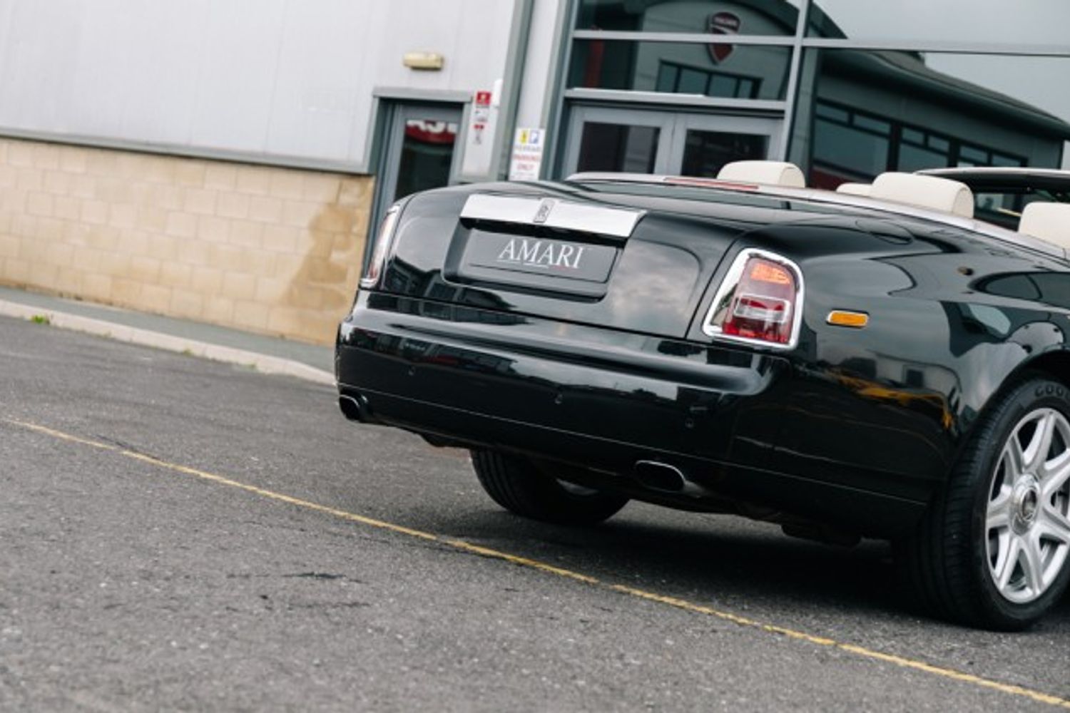 ROLLS-ROYCE PHANTOM CONVERTIBLE 6.7 PHANTOM DROPHEAD COUPE 2DR AUTOMATIC