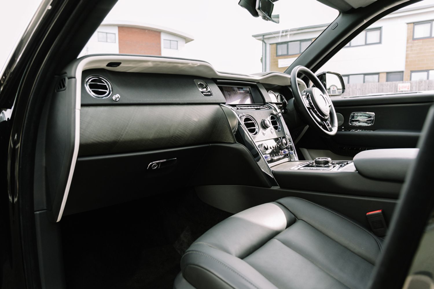 ROLLS-ROYCE CULLINAN ESTATE 6.7 V12 5DR AUTOMATIC