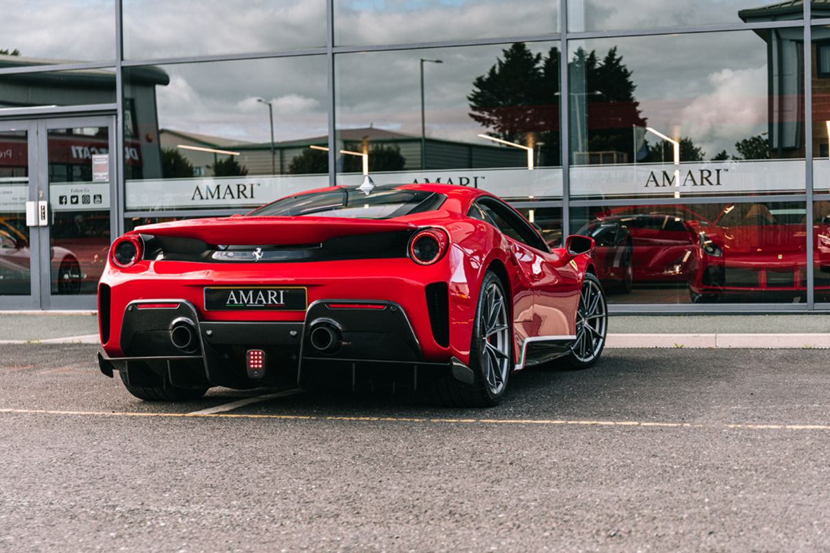 Ferrari 488 Pista Coupe 3.9 VS 2DR SEMI AUTOMATIC