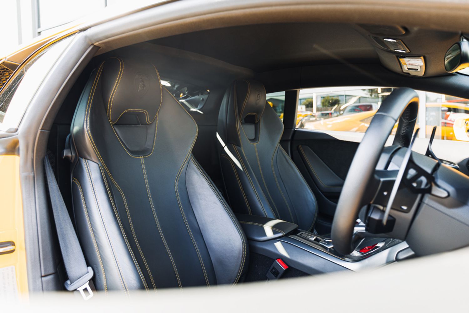 LAMBORGHINI HURACAN COUPE 5.2 LP 610-4 2DR SEMI AUTOMATIC