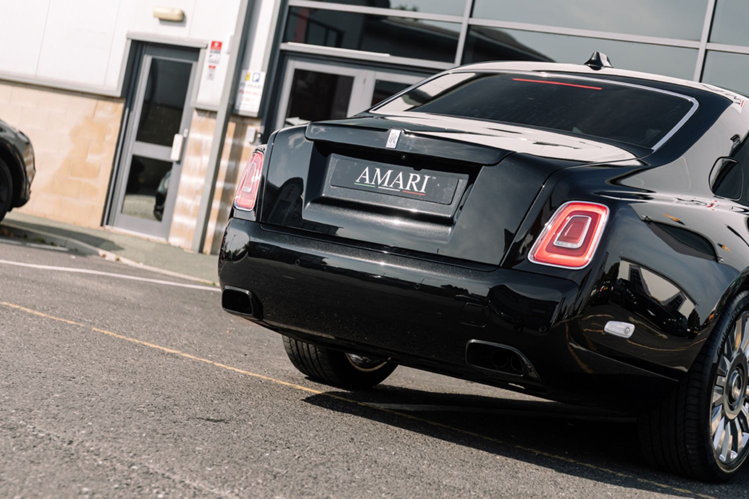 ROLLS-ROYCE PHANTOM COUPE 6.7 V12 SWB 2DR AUTOMATIC