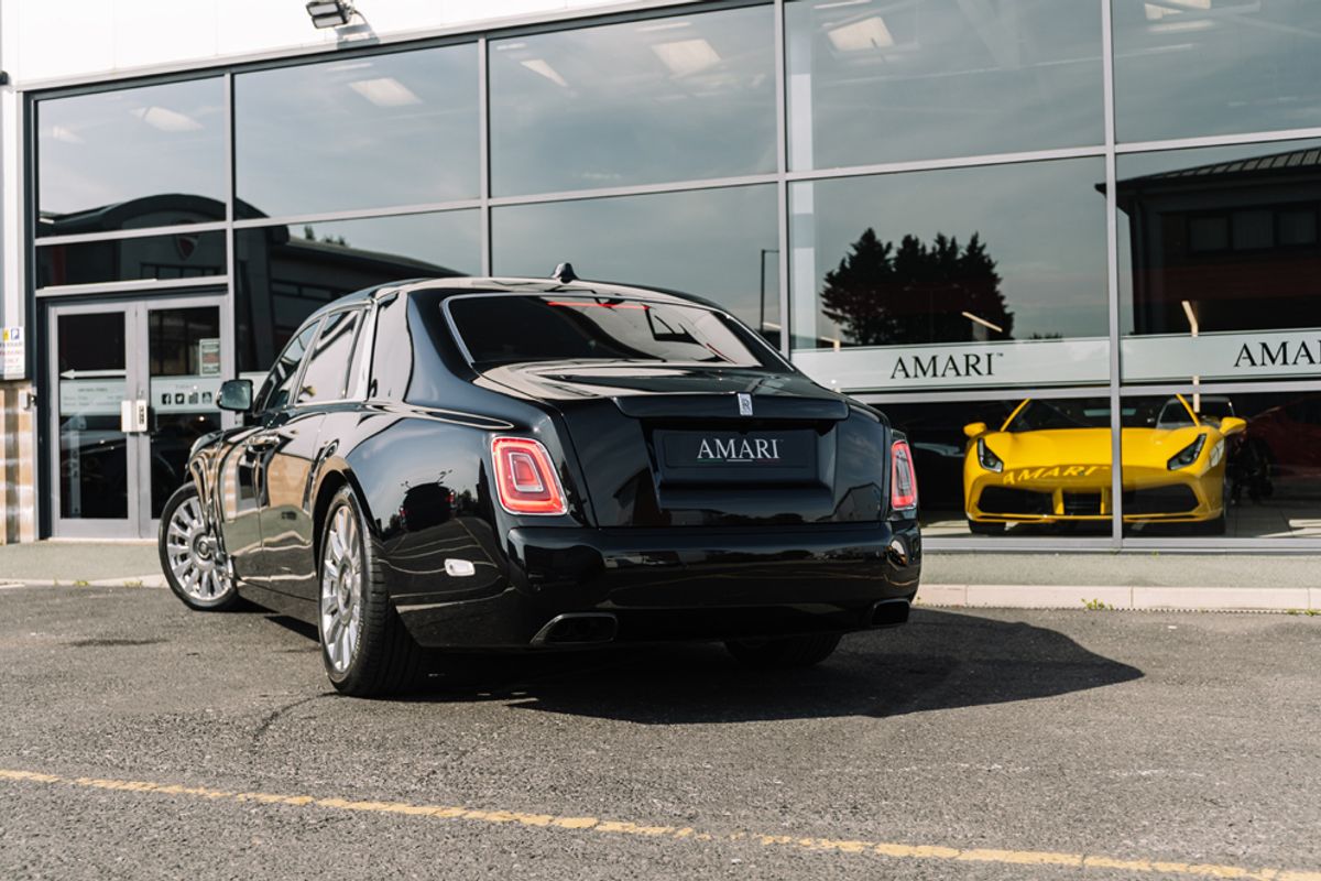 ROLLS-ROYCE PHANTOM COUPE 6.7 V12 SWB 2DR AUTOMATIC