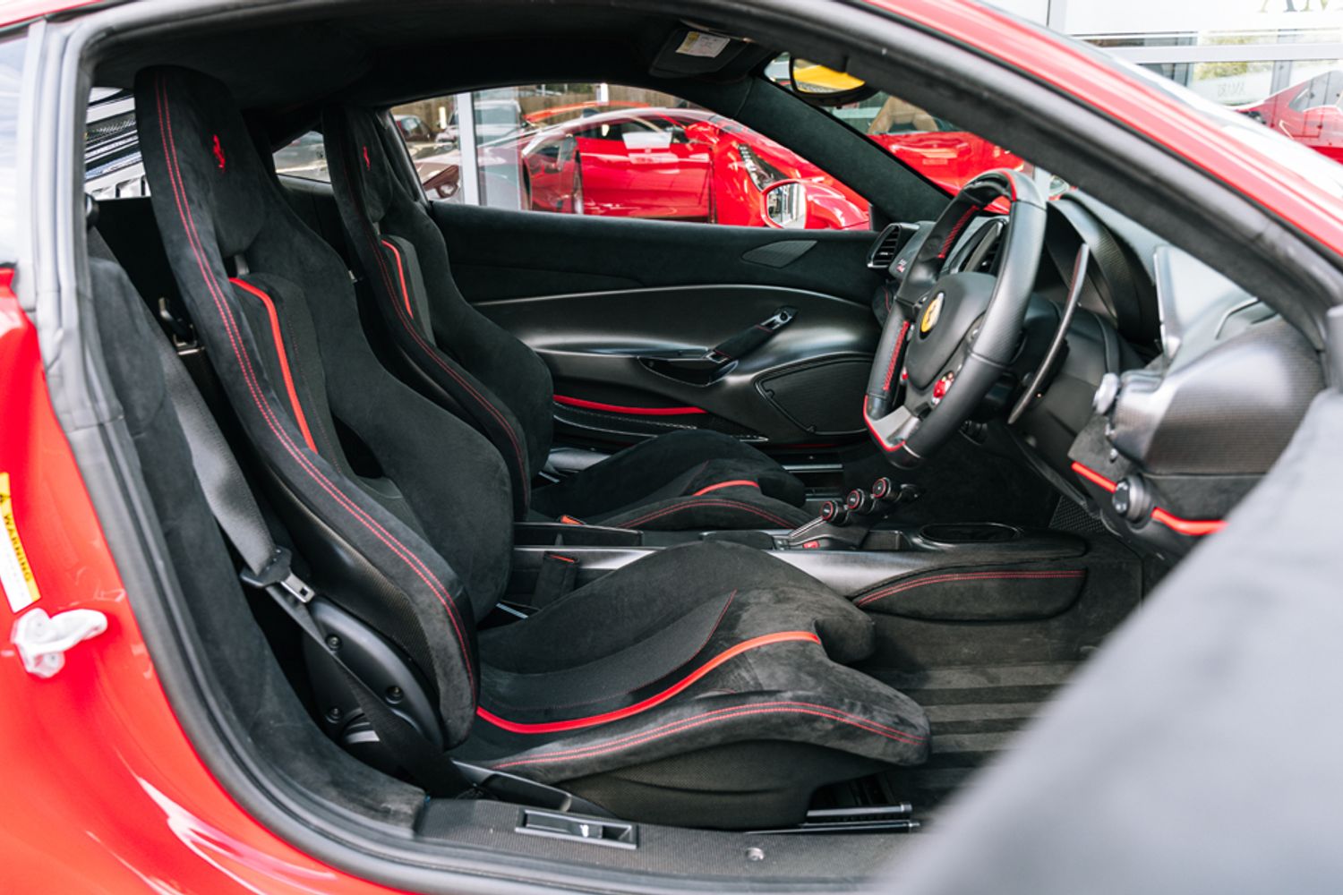Ferrari 488 Pista Coupe 3.9 VS 2DR SEMI AUTOMATIC