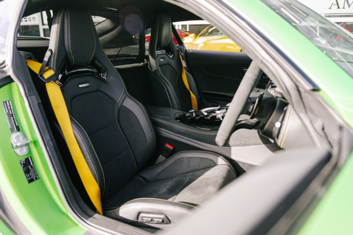 MERCEDES-BENZ AMG GT COUPE 4.0 AMG GT R PREMIUM 2DR AUTOMATIC