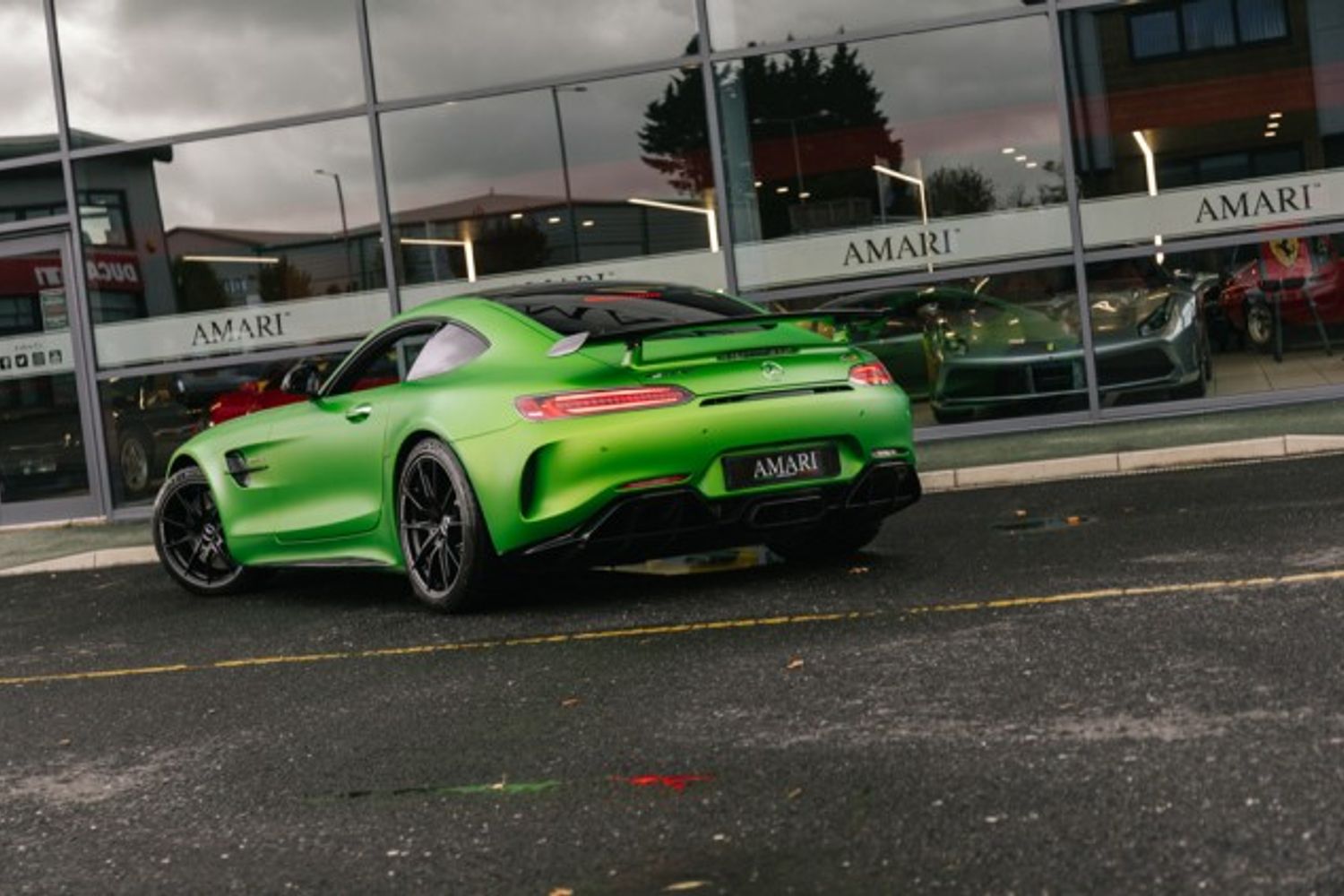 MERCEDES-BENZ AMG GT COUPE 4.0 AMG GT R PREMIUM 2DR AUTOMATIC