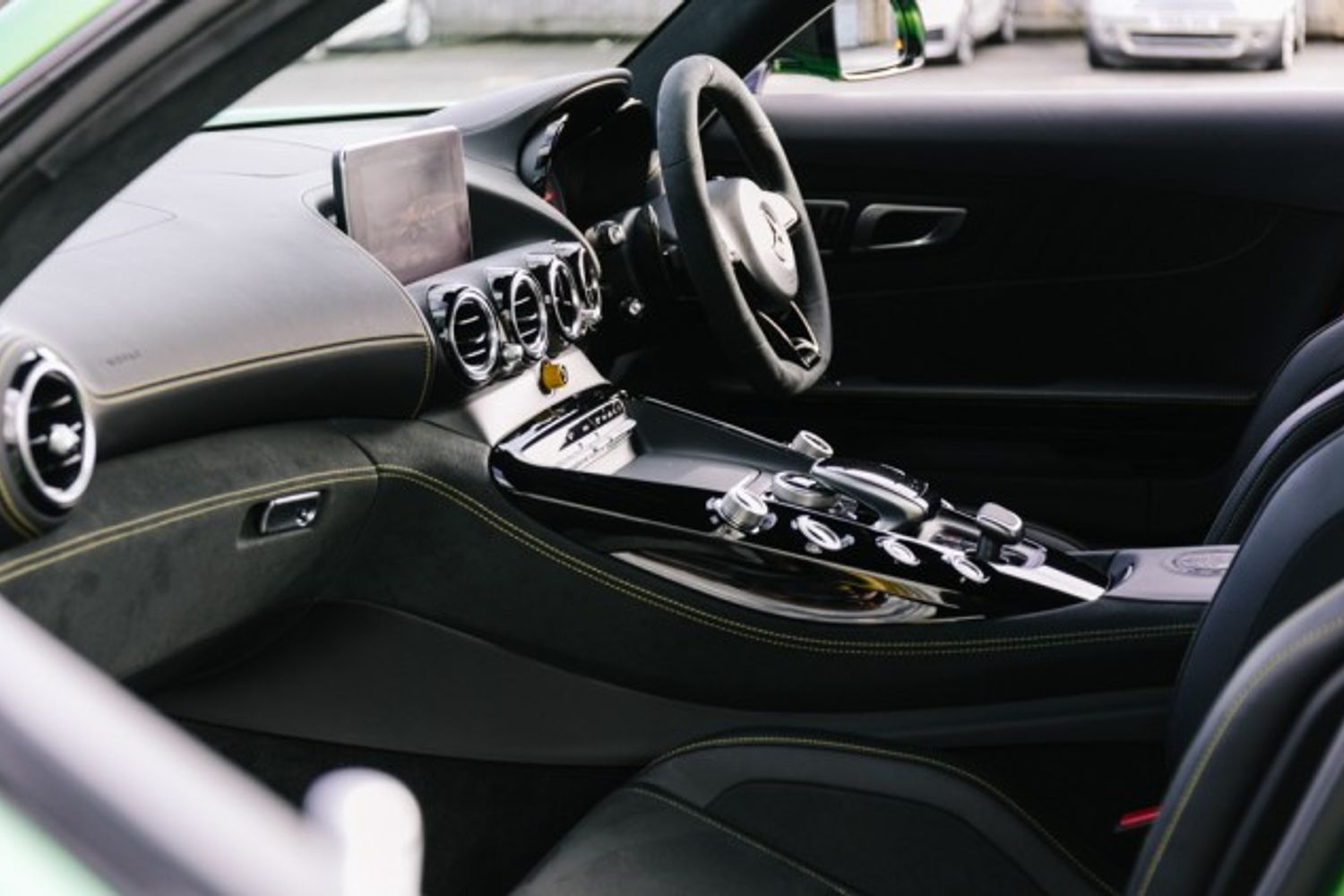 MERCEDES-BENZ AMG GT COUPE 4.0 AMG GT R PREMIUM 2DR AUTOMATIC