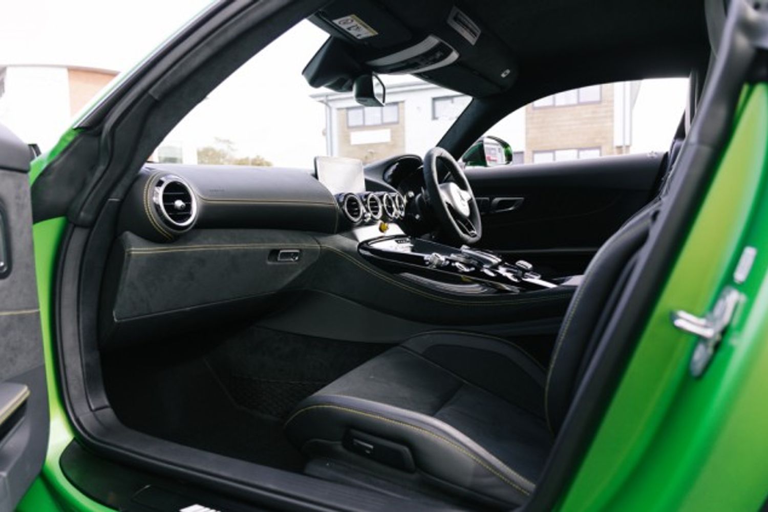 MERCEDES-BENZ AMG GT COUPE 4.0 AMG GT R PREMIUM 2DR AUTOMATIC