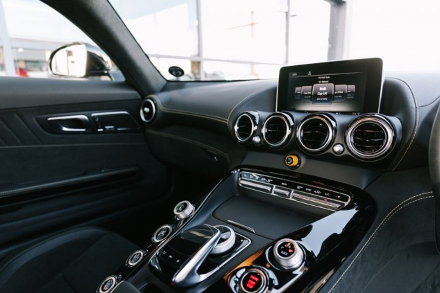MERCEDES-BENZ AMG GT COUPE 4.0 AMG GT R PREMIUM 2DR AUTOMATIC