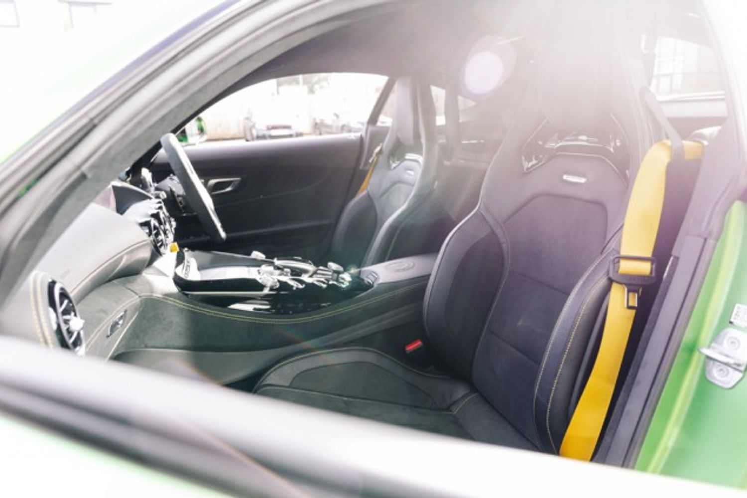 MERCEDES-BENZ AMG GT COUPE 4.0 AMG GT R PREMIUM 2DR AUTOMATIC