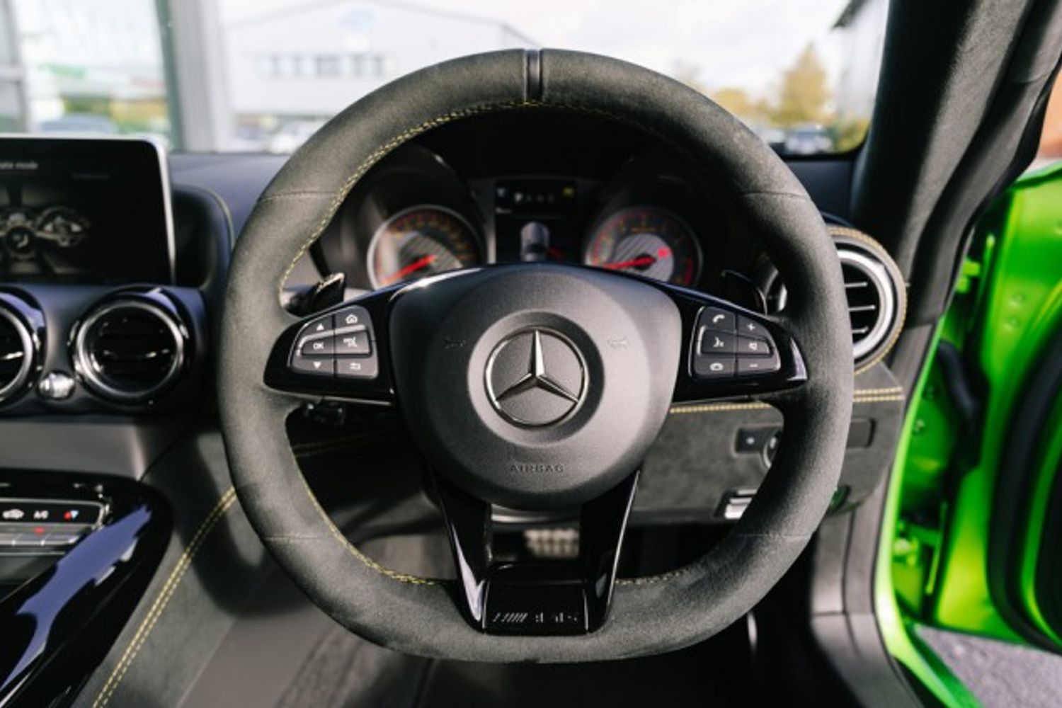 MERCEDES-BENZ AMG GT COUPE 4.0 AMG GT R PREMIUM 2DR AUTOMATIC