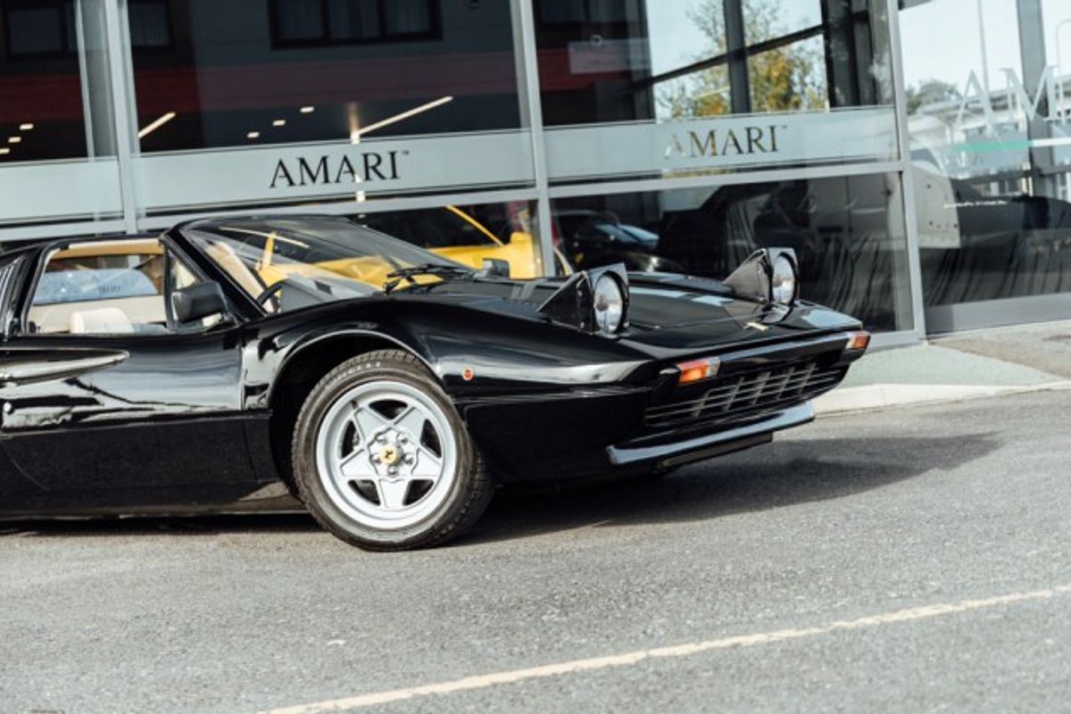 FERRARI 308 GTSi 2.9