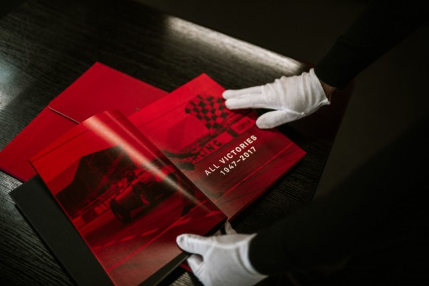 FERRARI Taschen's Ferrari Book Limited Edition