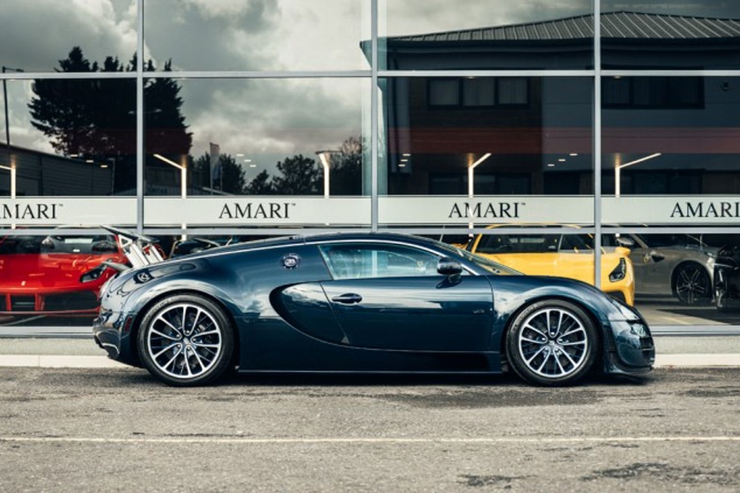 BUGATTI VEYRON COUPE COUPE 8.0 COUPE 2DR AUTOMATIC