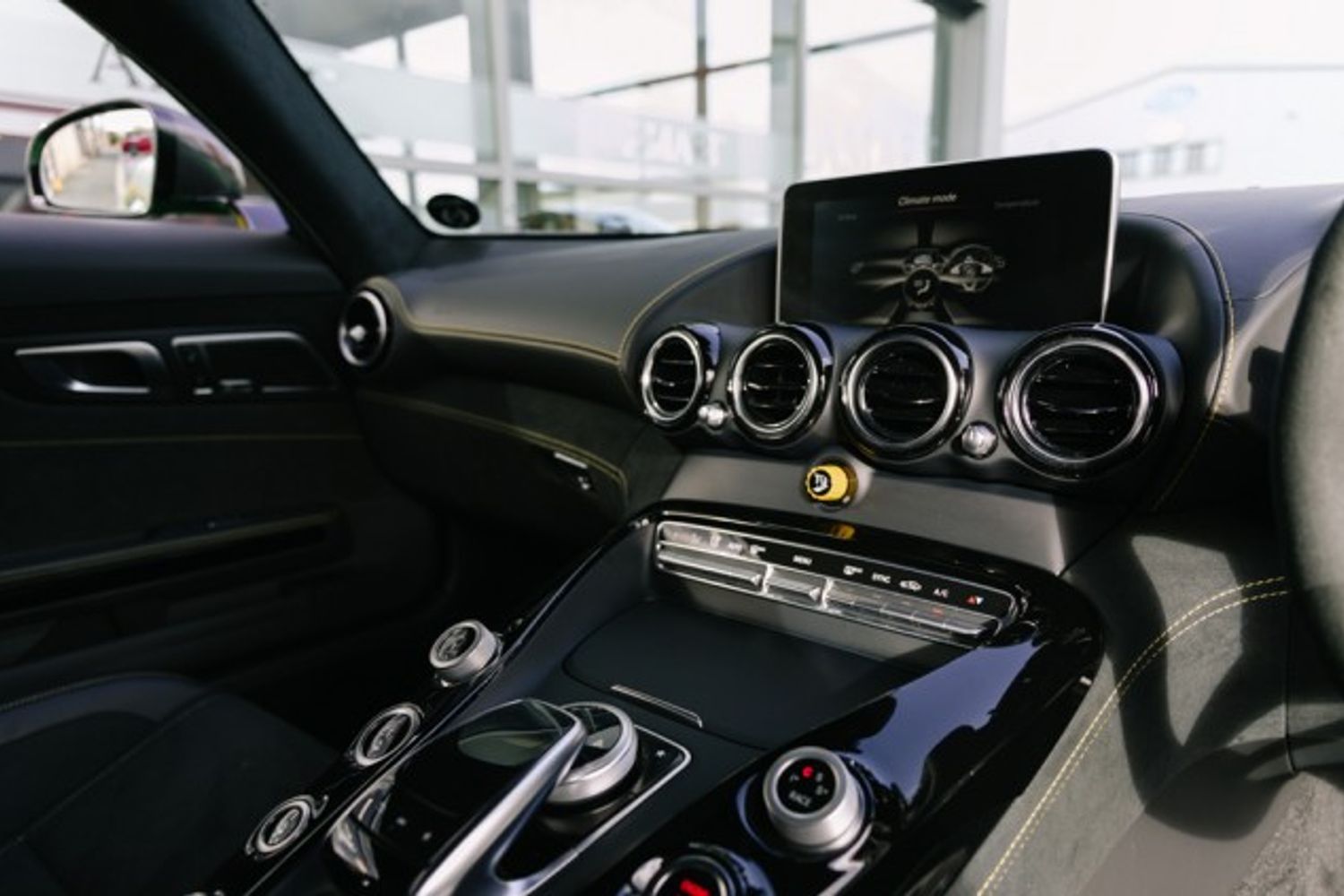 MERCEDES-BENZ AMG GT COUPE 4.0 AMG GT R PREMIUM 2DR AUTOMATIC