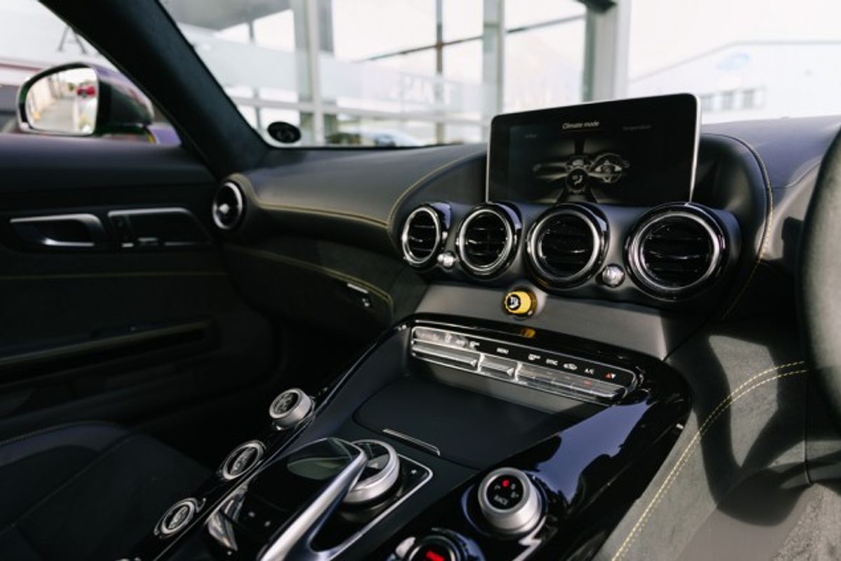 MERCEDES-BENZ AMG GT COUPE 4.0 AMG GT R PREMIUM 2DR AUTOMATIC