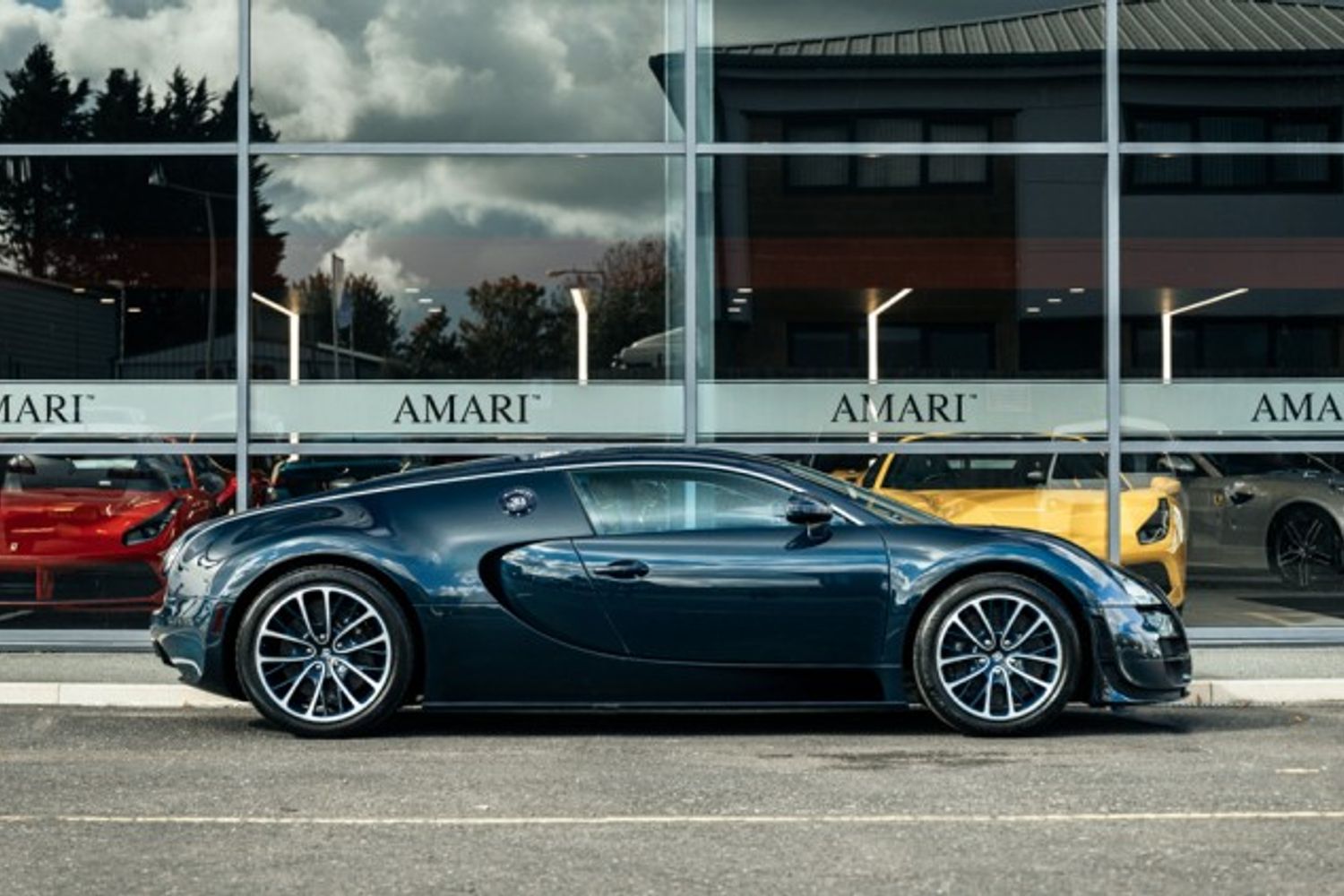 BUGATTI VEYRON COUPE COUPE 8.0 COUPE 2DR AUTOMATIC