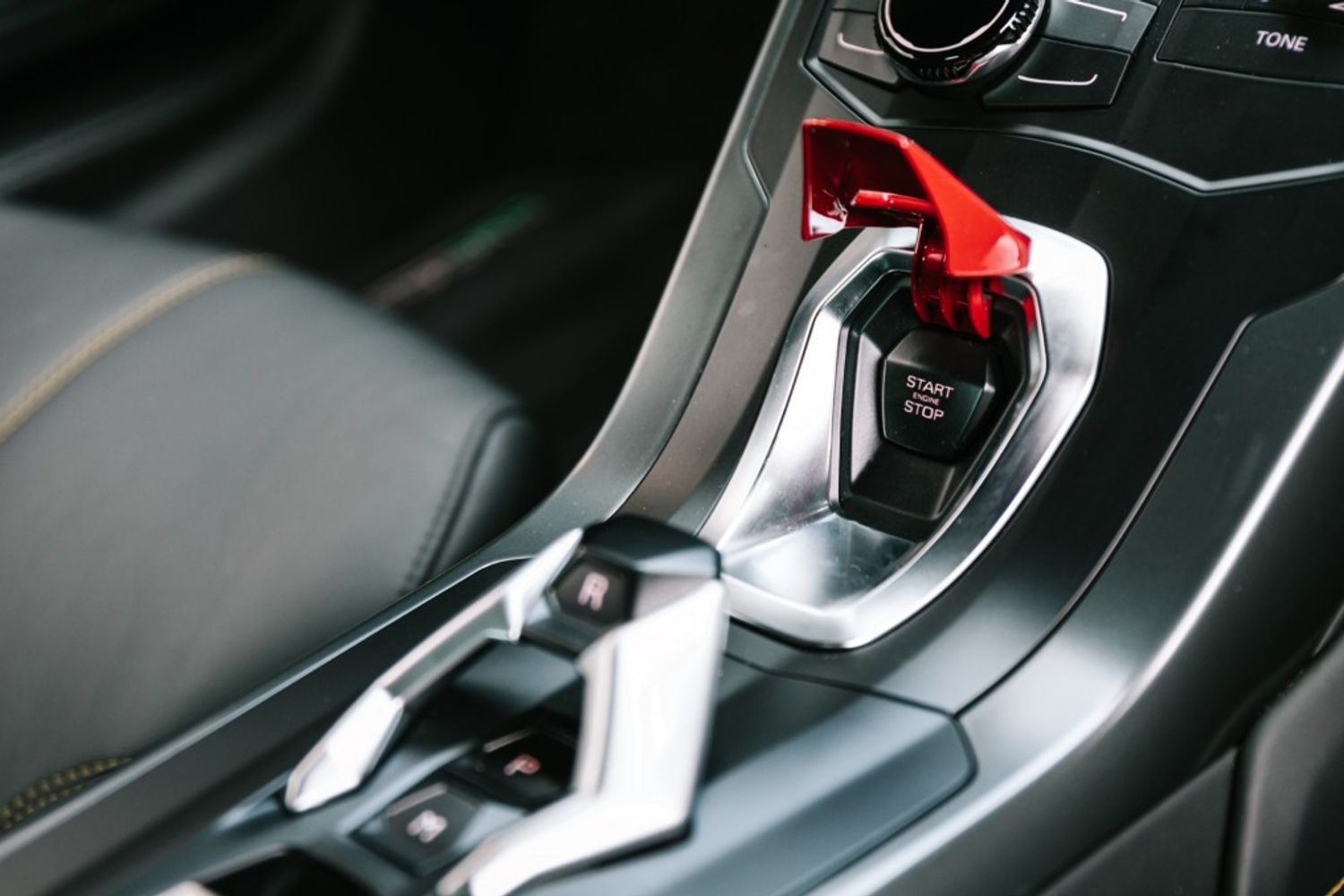 LAMBORGHINI HURACAN COUPE 5.2 LP 610-4 2DR SEMI AUTOMATIC