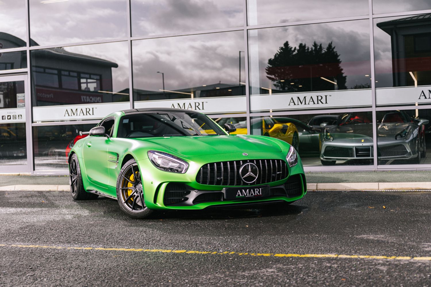 MERCEDES-BENZ AMG GT COUPE 4.0 AMG GT R PREMIUM 2DR AUTOMATIC