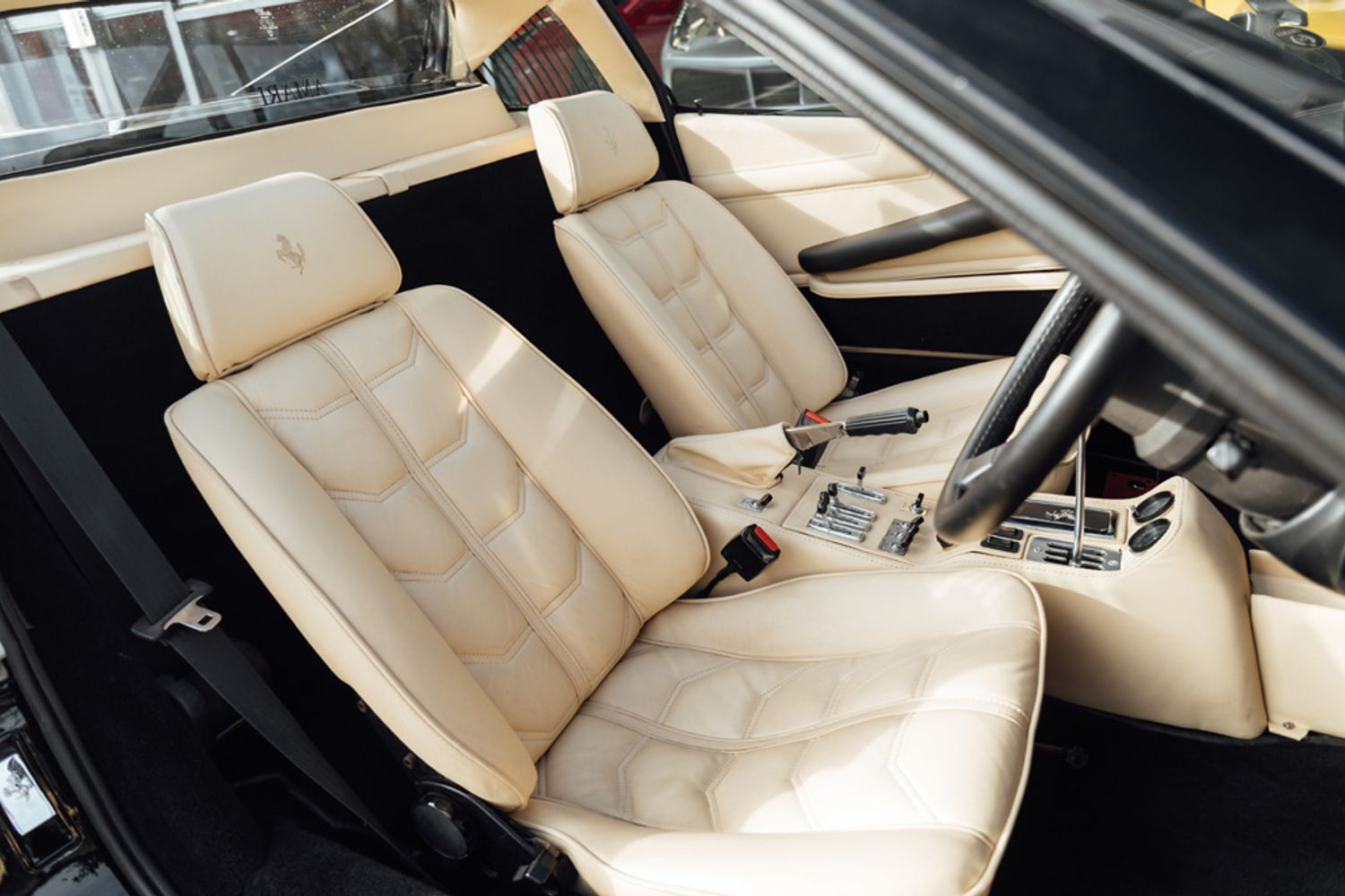 FERRARI 308 GTSi 2.9