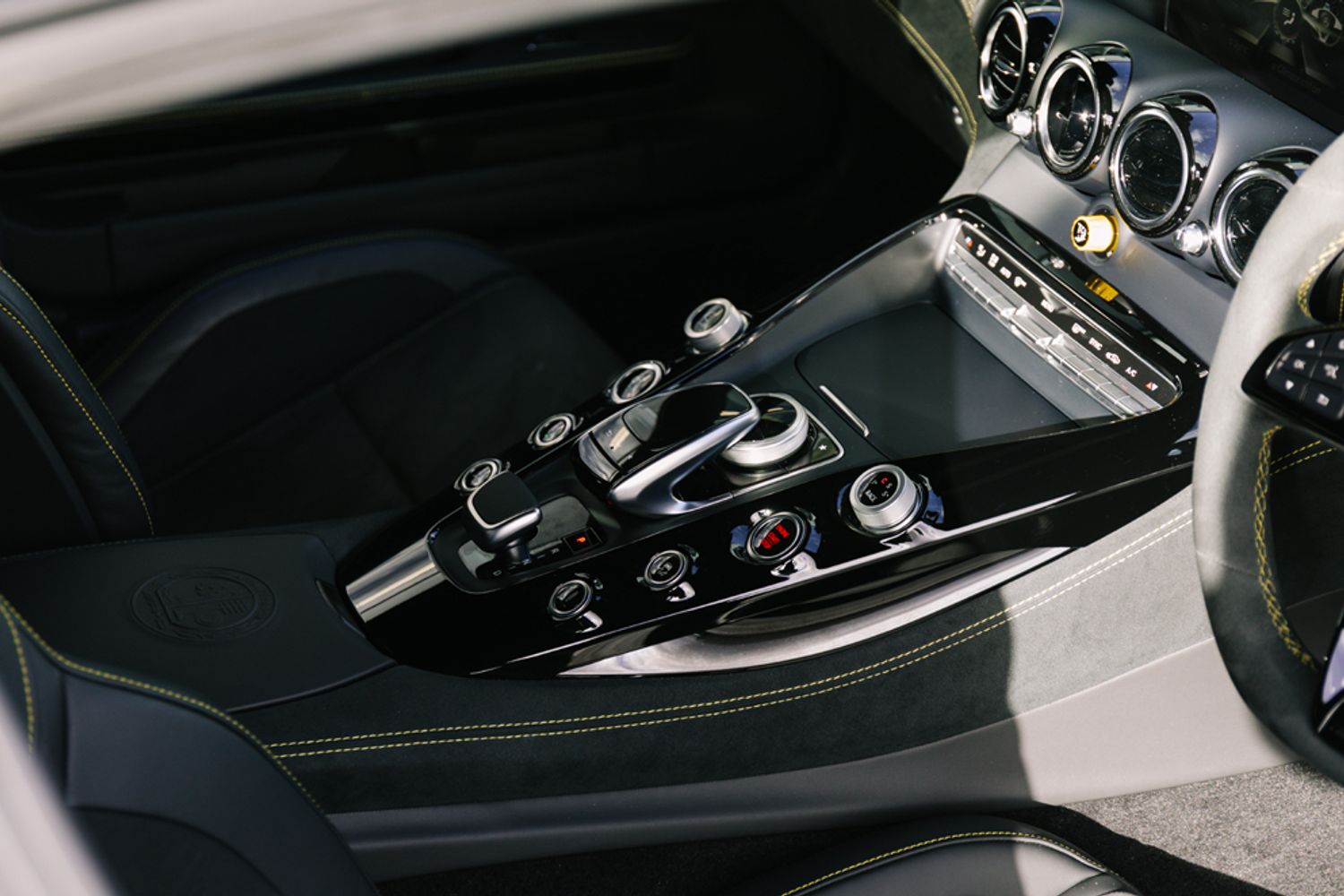 MERCEDES-BENZ AMG GT COUPE 4.0 AMG GT R PREMIUM 2DR AUTOMATIC