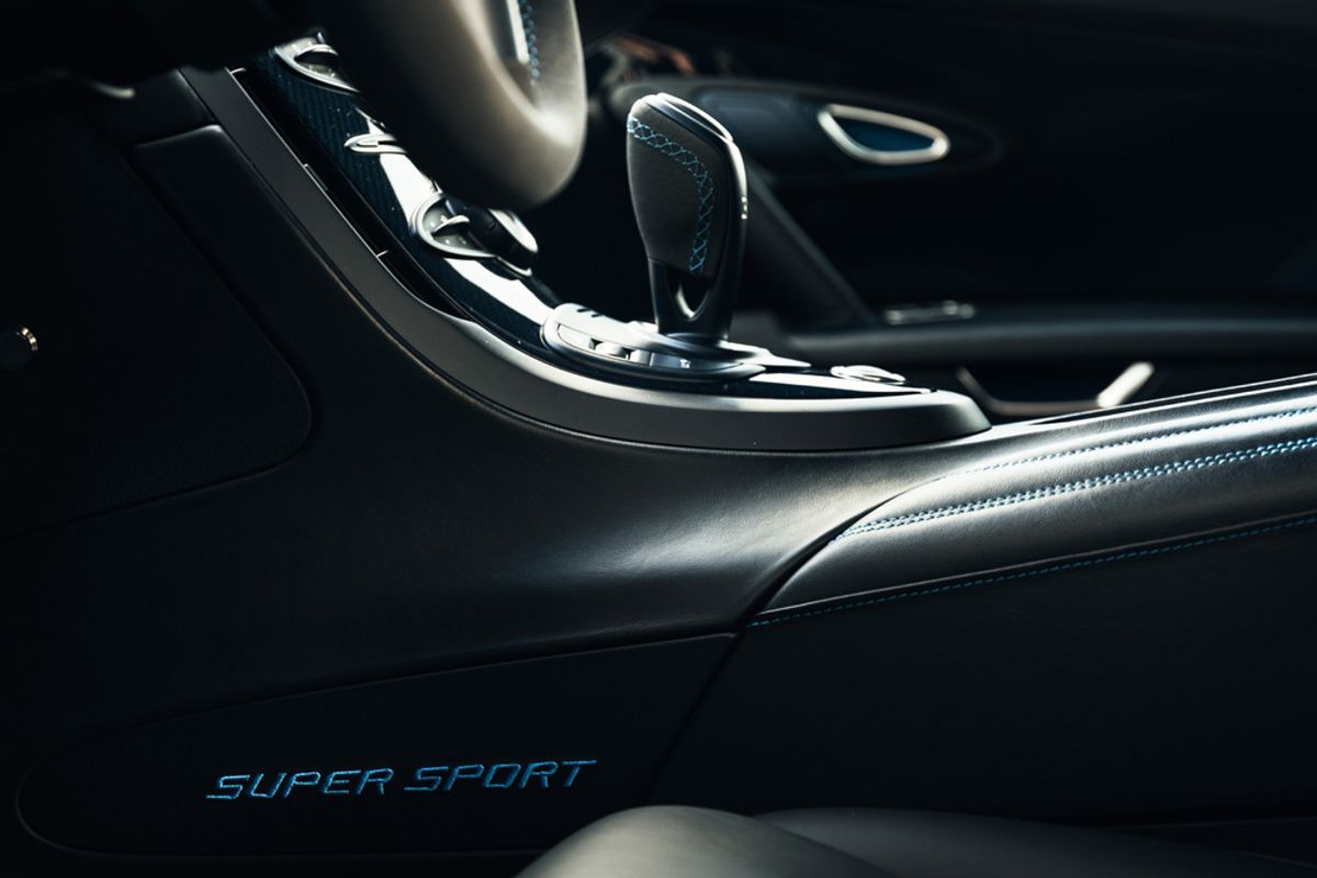 BUGATTI VEYRON COUPE COUPE 8.0 COUPE 2DR AUTOMATIC