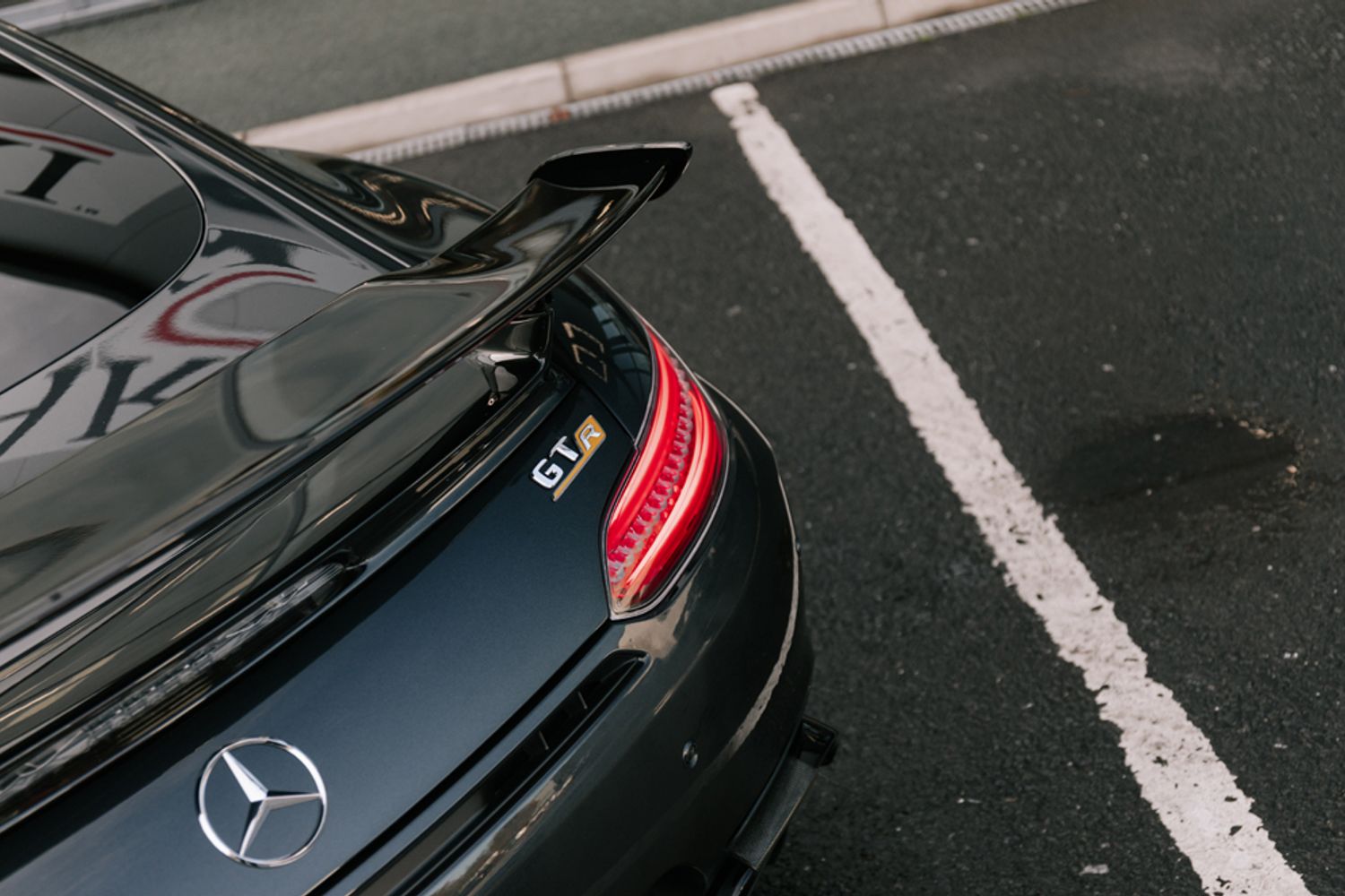 MERCEDES-BENZ AMG GT COUPE 4.0 AMG GT R PREMIUM 2DR AUTOMATIC