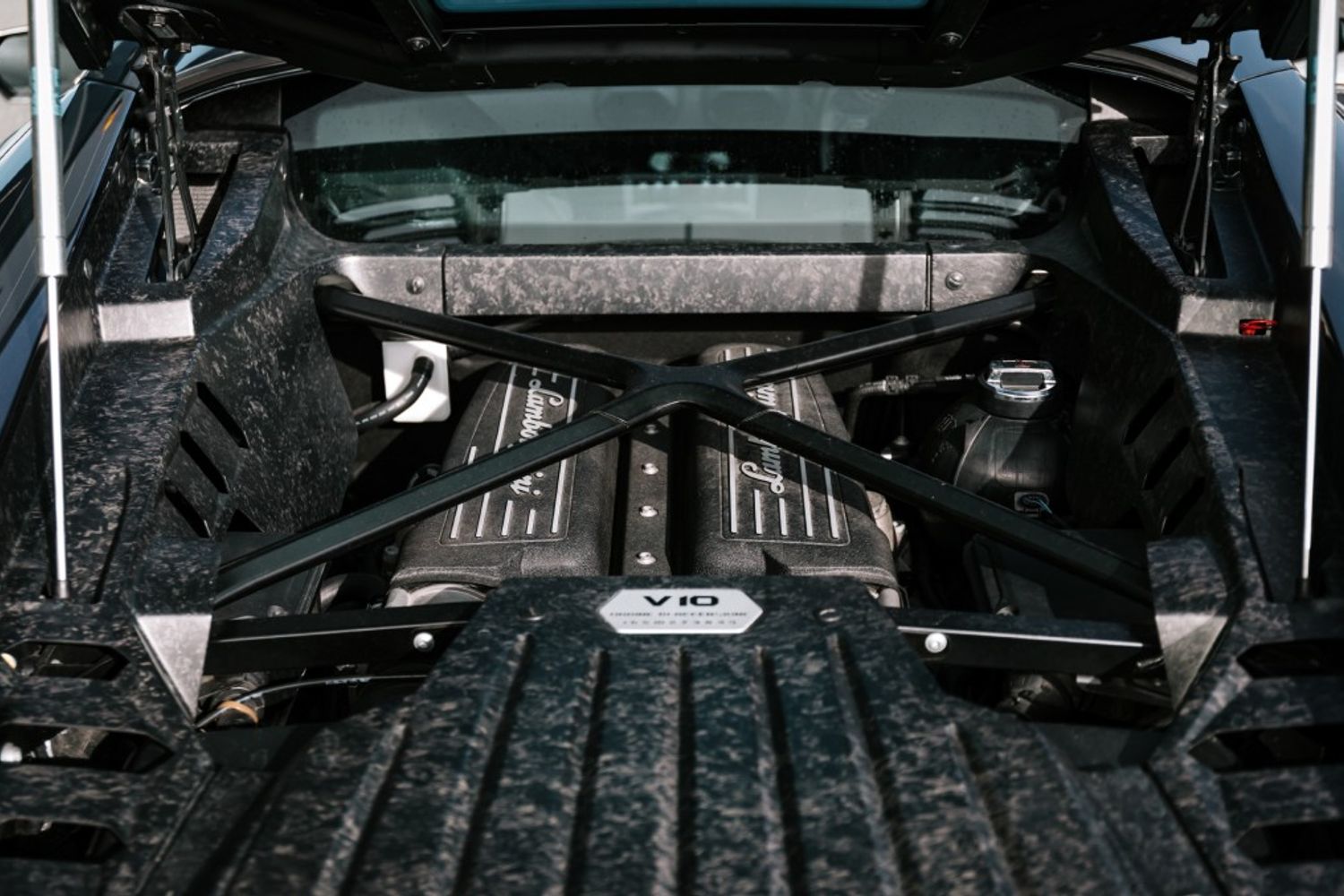 LAMBORGHINI HURACAN COUPE 5.2 LP 610-4 2DR SEMI AUTOMATIC