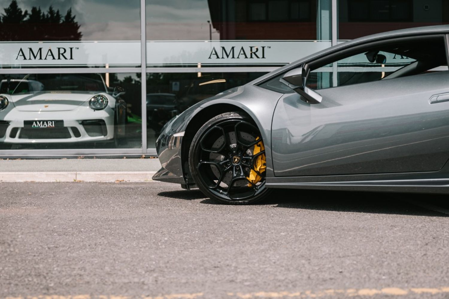 LAMBORGHINI HURACAN COUPE 5.2 LP 610-4 2DR SEMI AUTOMATIC