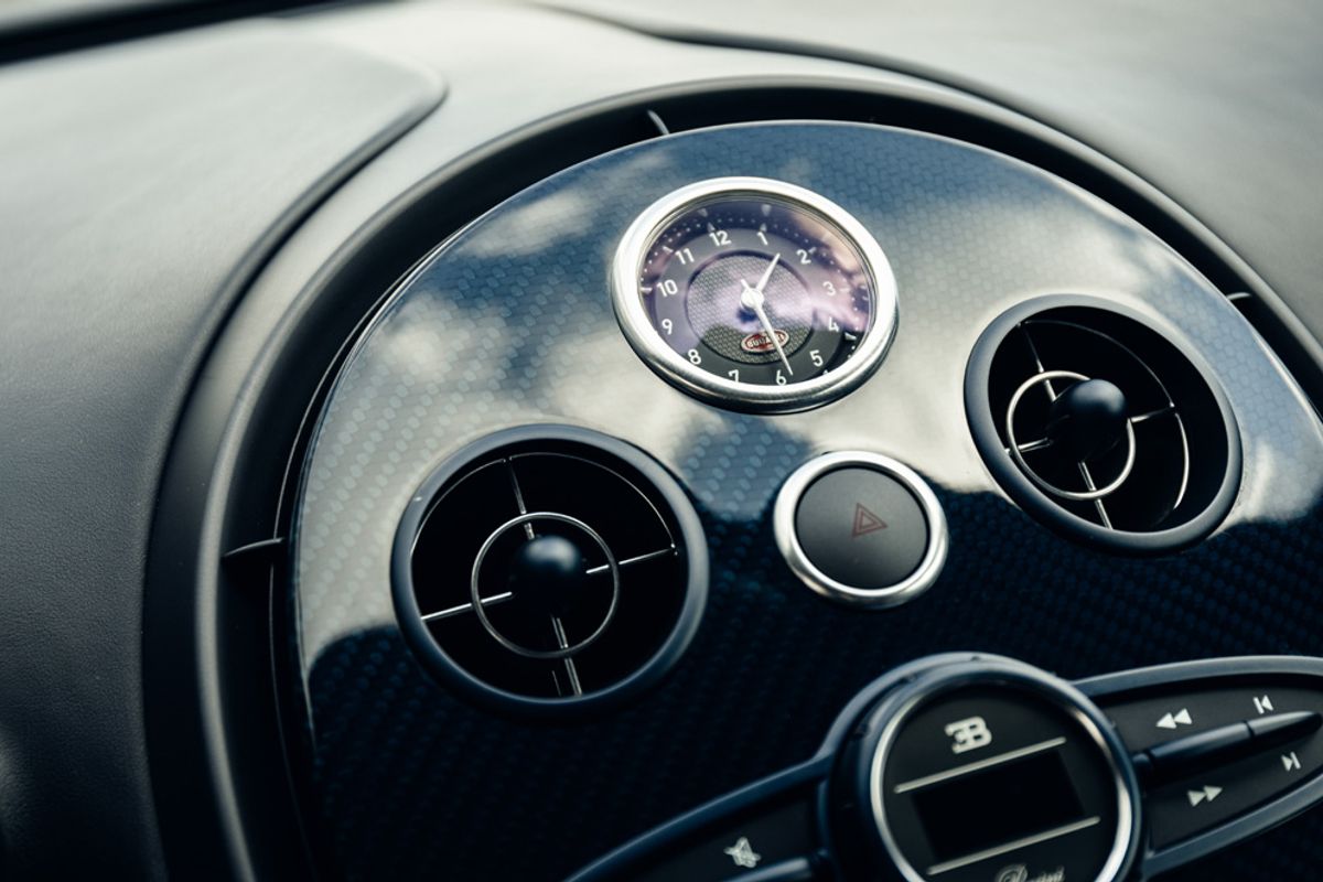 BUGATTI VEYRON COUPE COUPE 8.0 COUPE 2DR AUTOMATIC