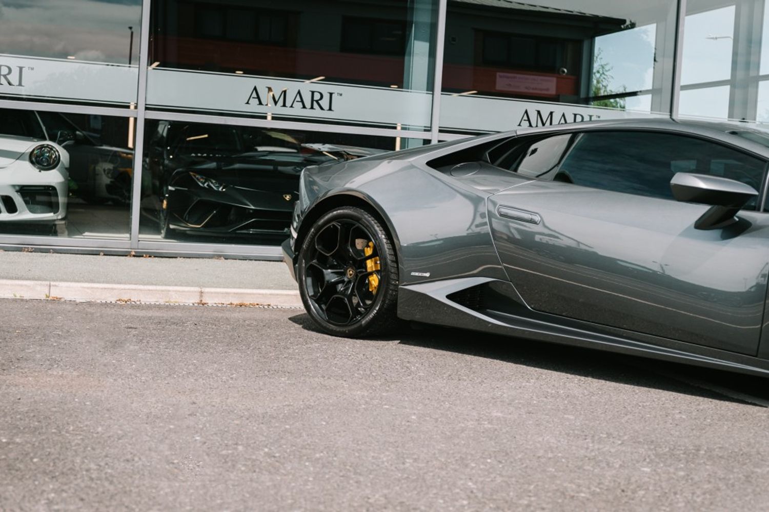LAMBORGHINI HURACAN COUPE 5.2 LP 610-4 2DR SEMI AUTOMATIC