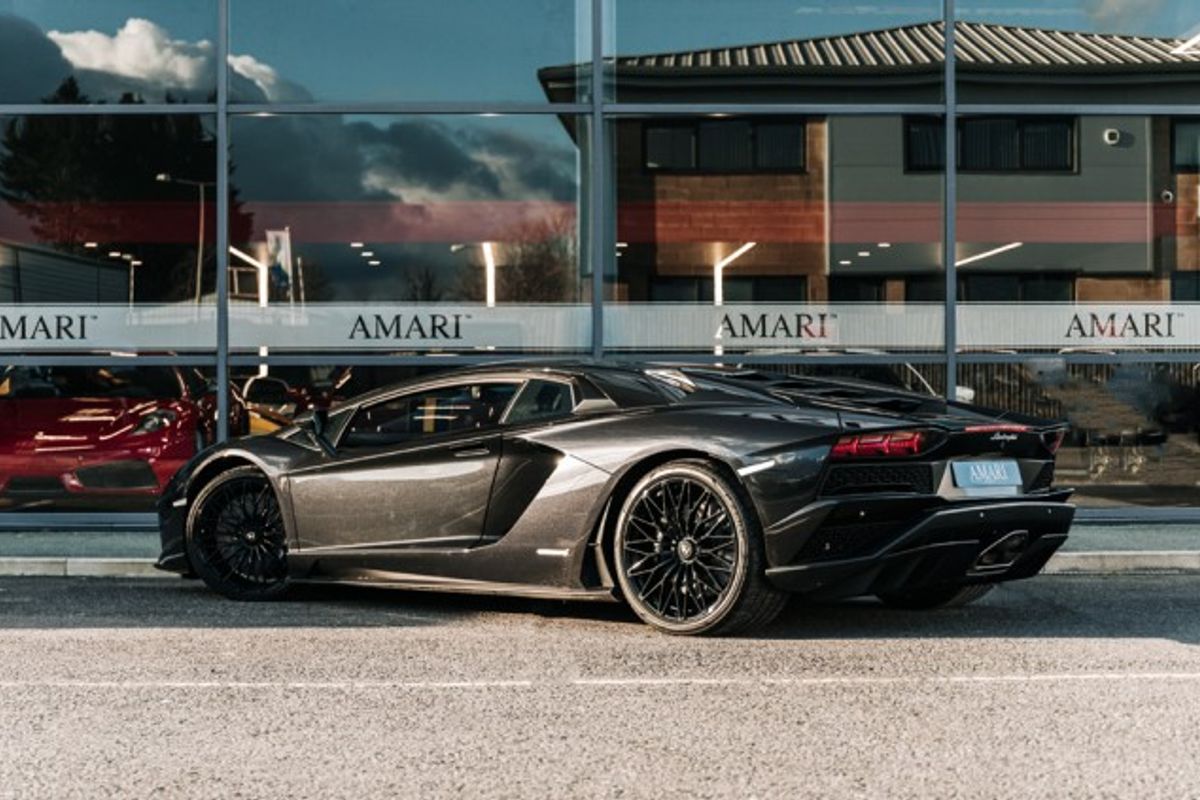 LAMBORGHINI AVENTADOR COUPE 6.5 LP 740-4 S 2DR SEMI AUTOMATIC