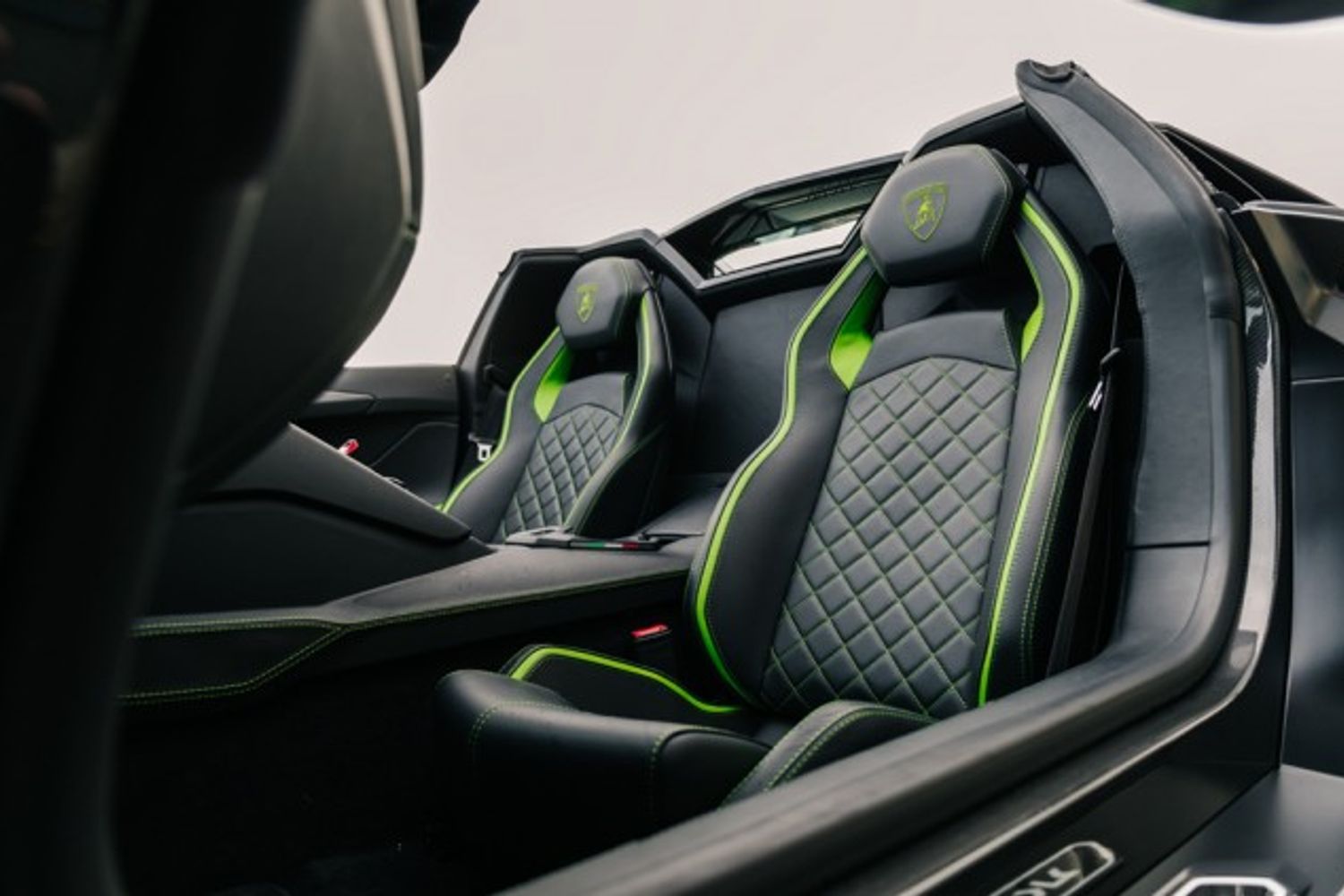 LAMBORGHINI AVENTADOR COUPE 6.5 V12 2DR SEMI AUTOMATIC