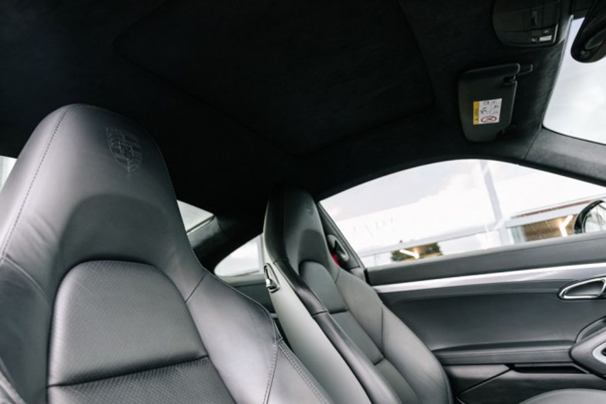 PORSCHE 911 COUPE 3.8 TURBO PDK 2DR SEMI AUTOMATIC