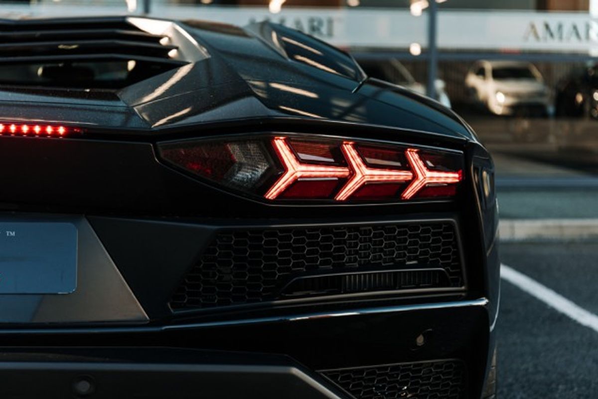 LAMBORGHINI AVENTADOR COUPE 6.5 LP 740-4 S 2DR SEMI AUTOMATIC