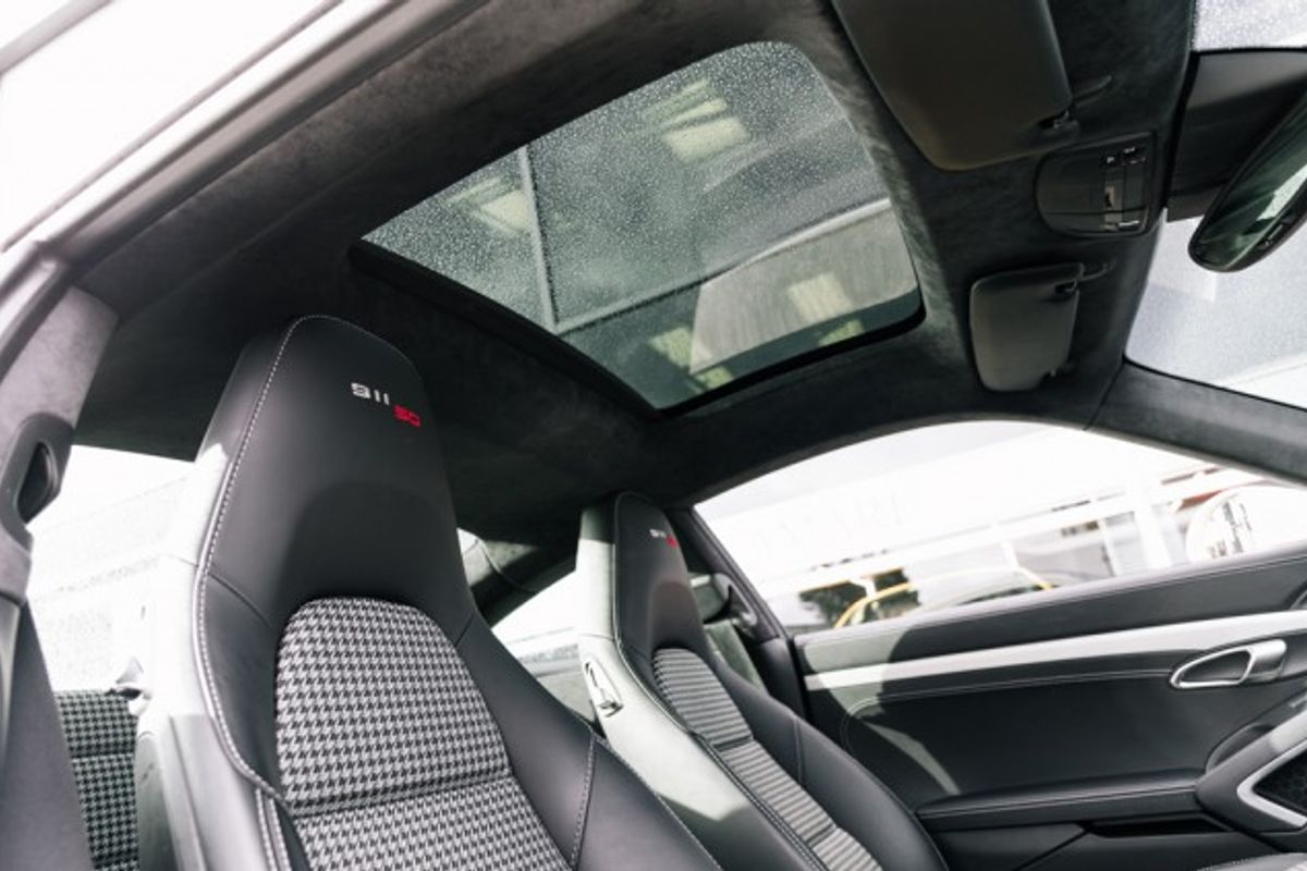 PORSCHE 911 COUPE 3.8 50 ANNIVERSARY EDITION PDK 2DR SEMI AUTOMATIC