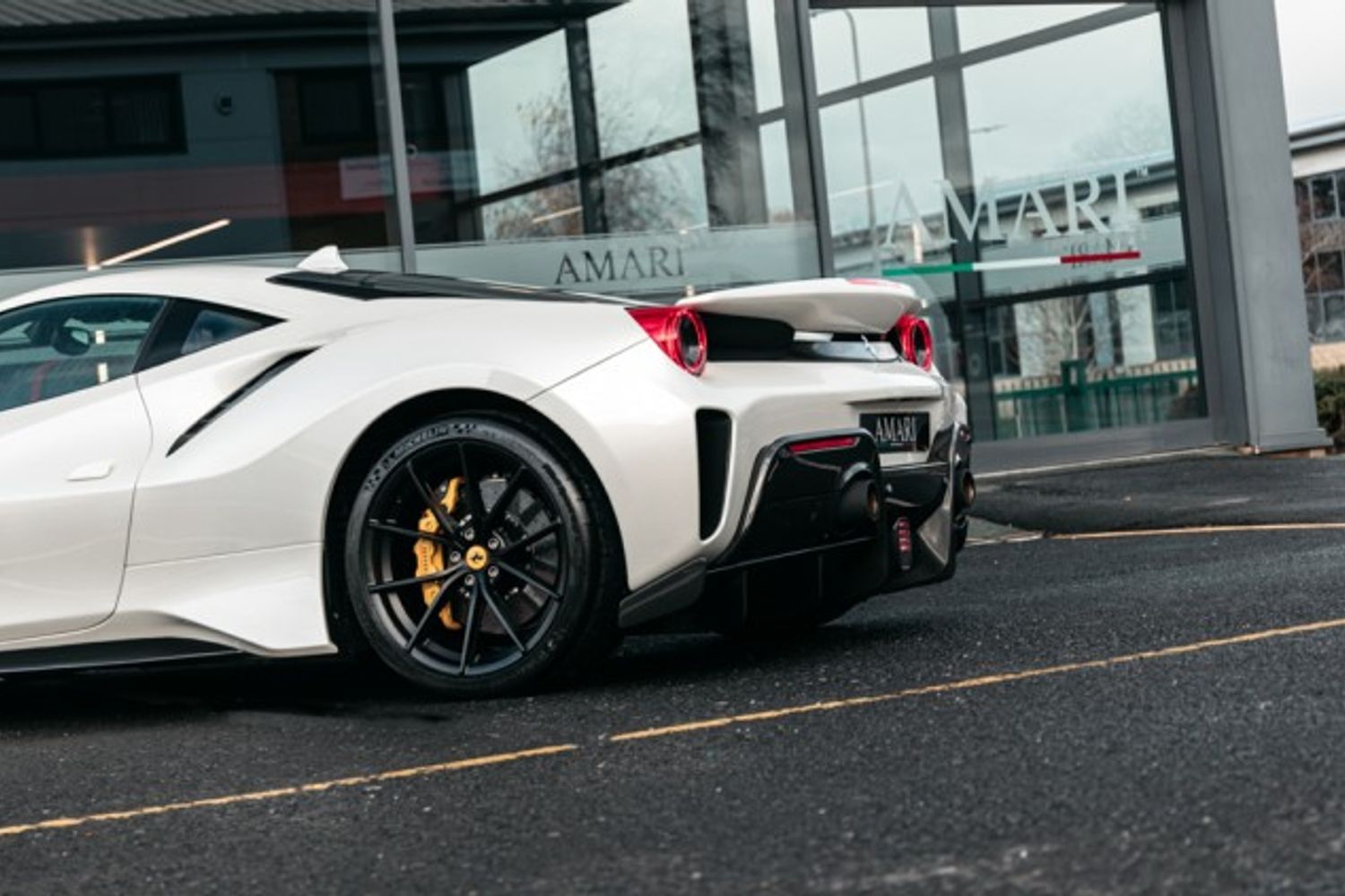 FERRARI 488 PISTA VS COUPE 3.9 VS 2DR SEMI AUTOMATIC