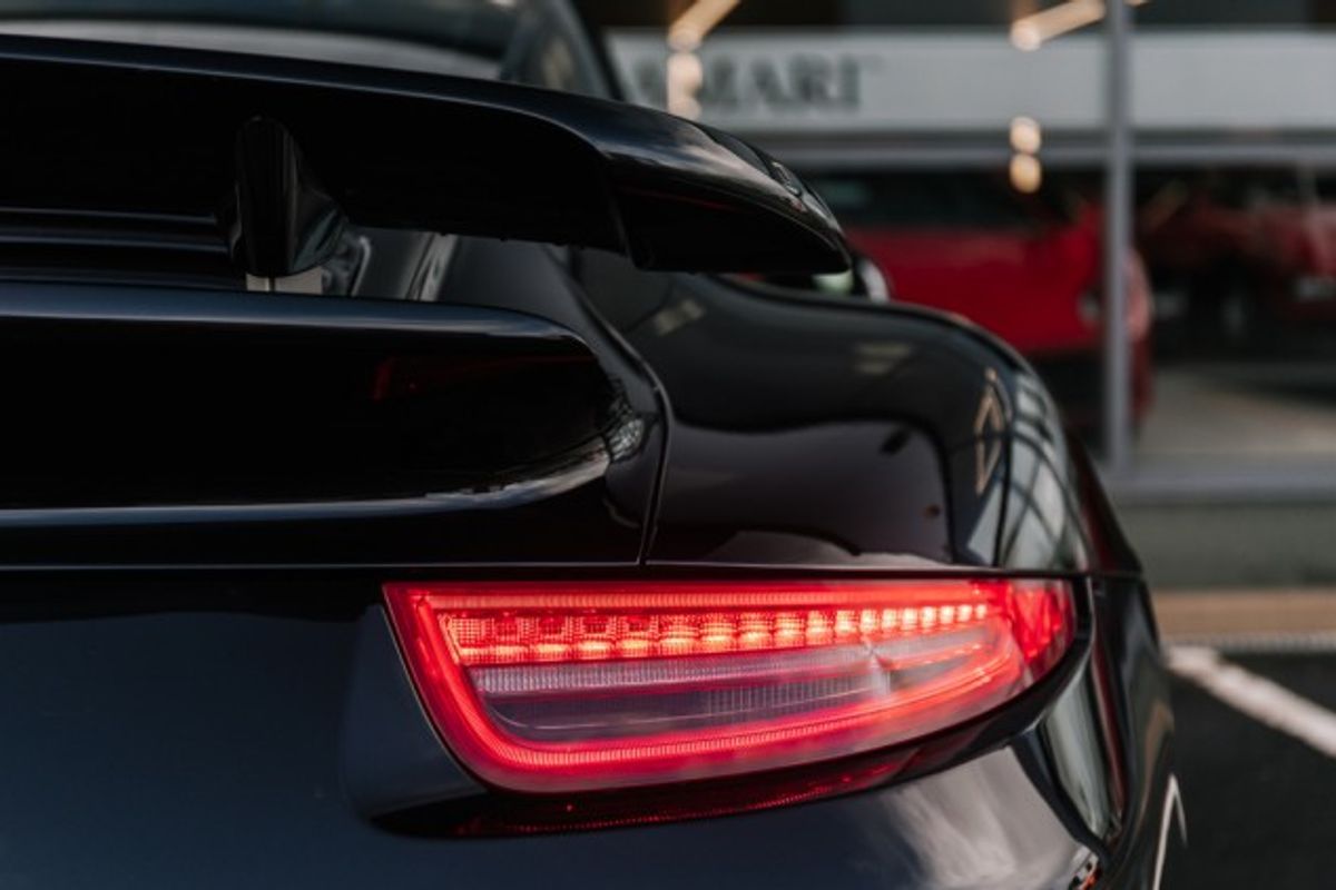 PORSCHE 911 COUPE 3.8 TURBO PDK 2DR SEMI AUTOMATIC